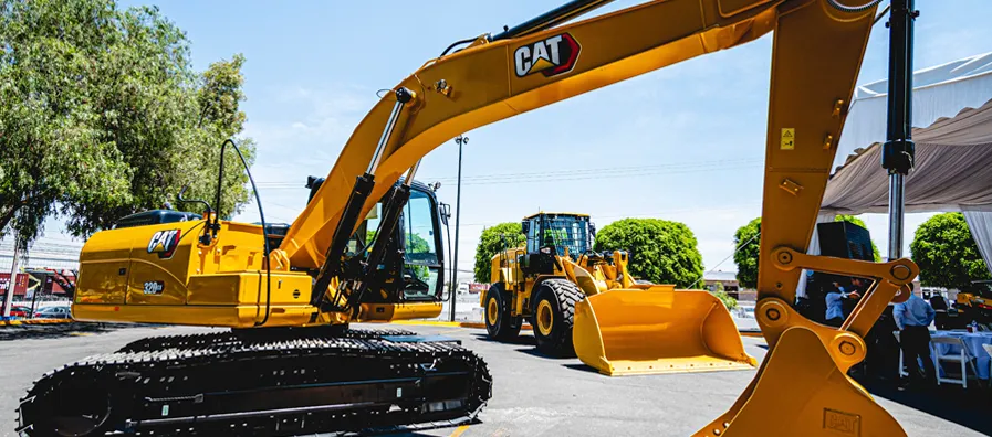 Presentación de los modelos 320GX y 966GC