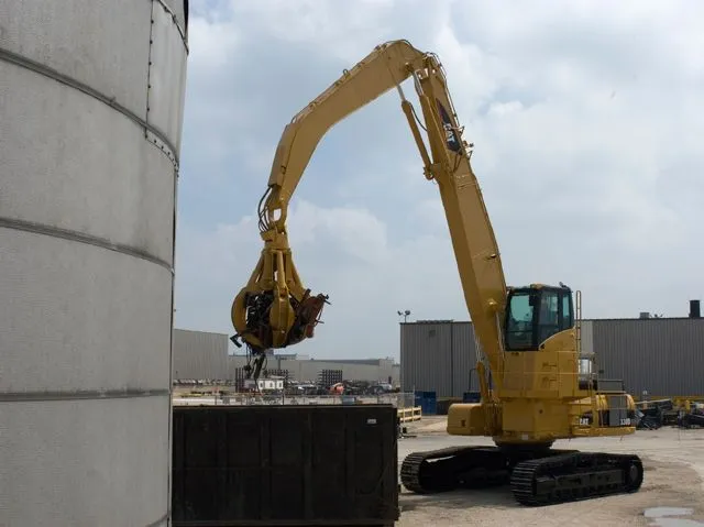 Excavadora de ruedas 330D MH
