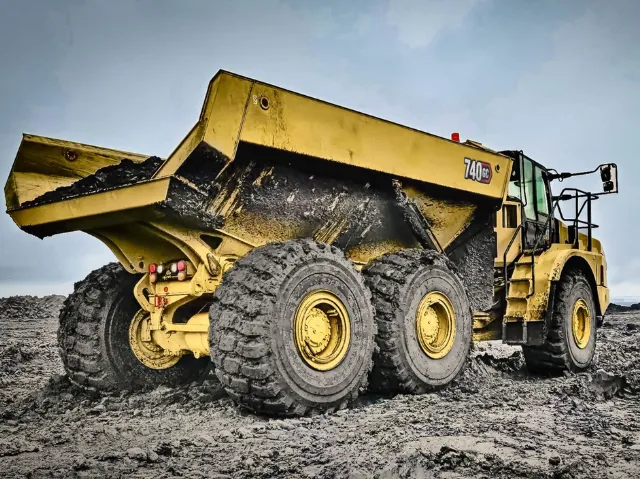 740 GC Cat