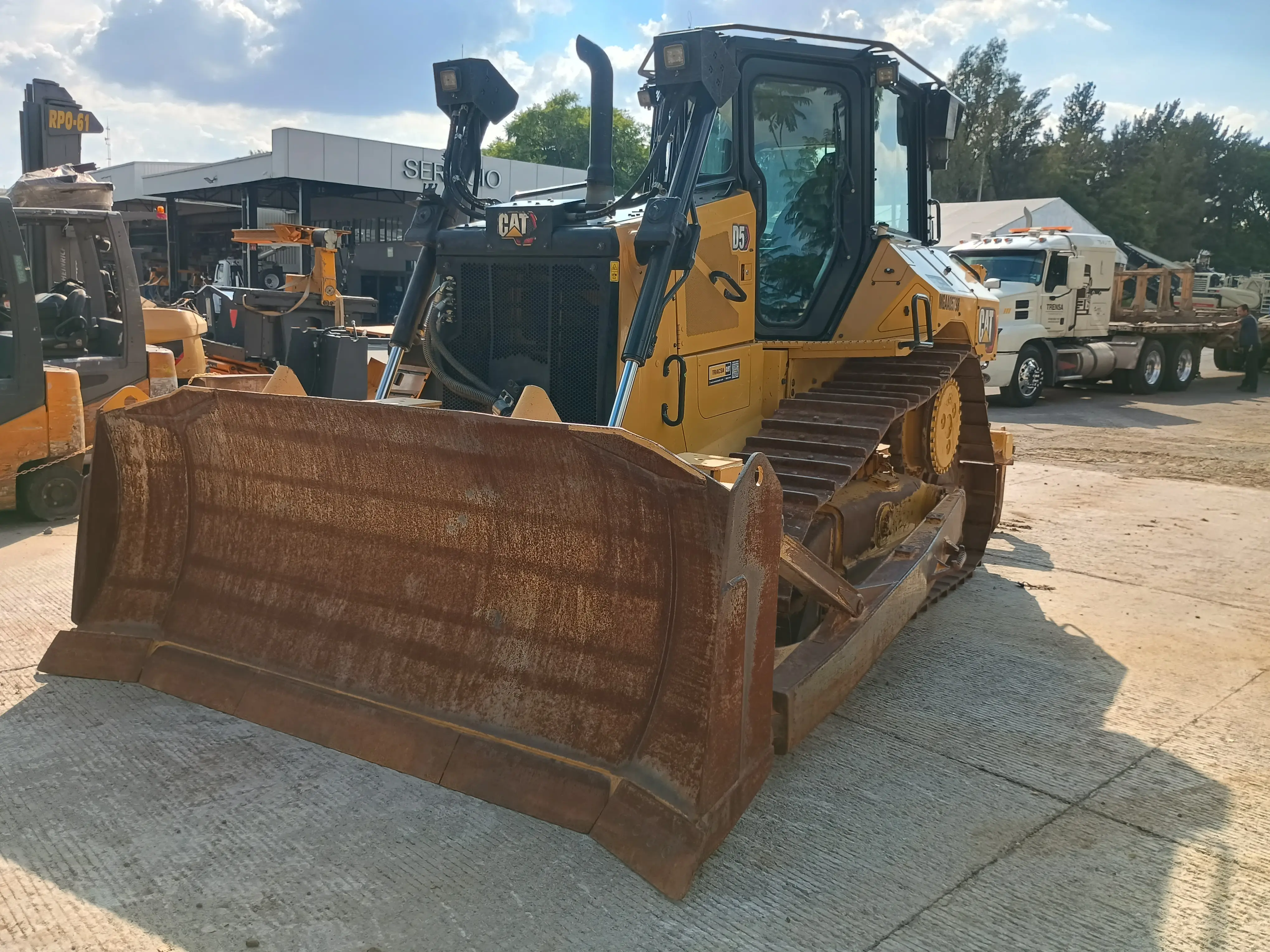 Bulldozer usado cat