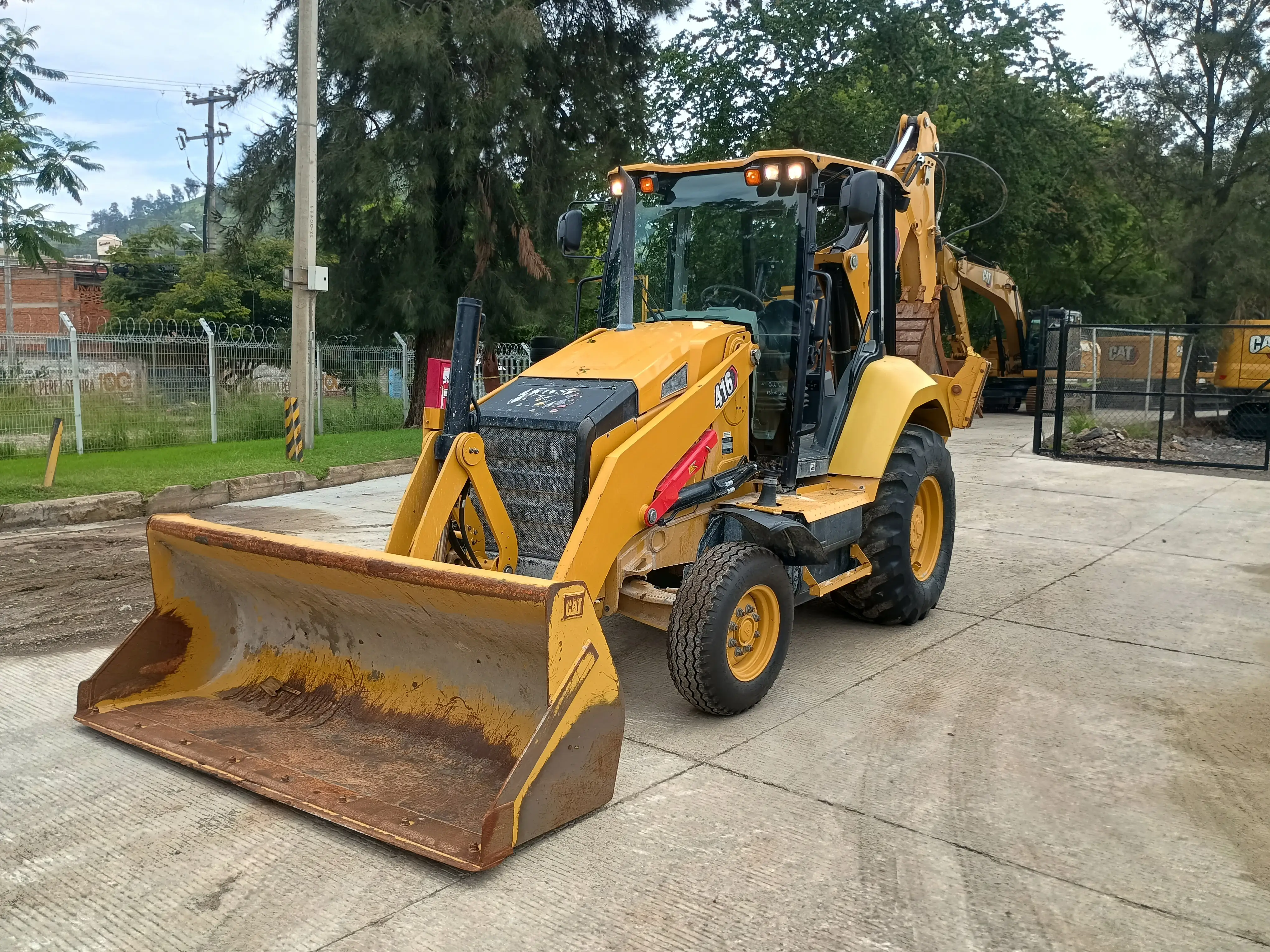 Retroexcavadora usada cat