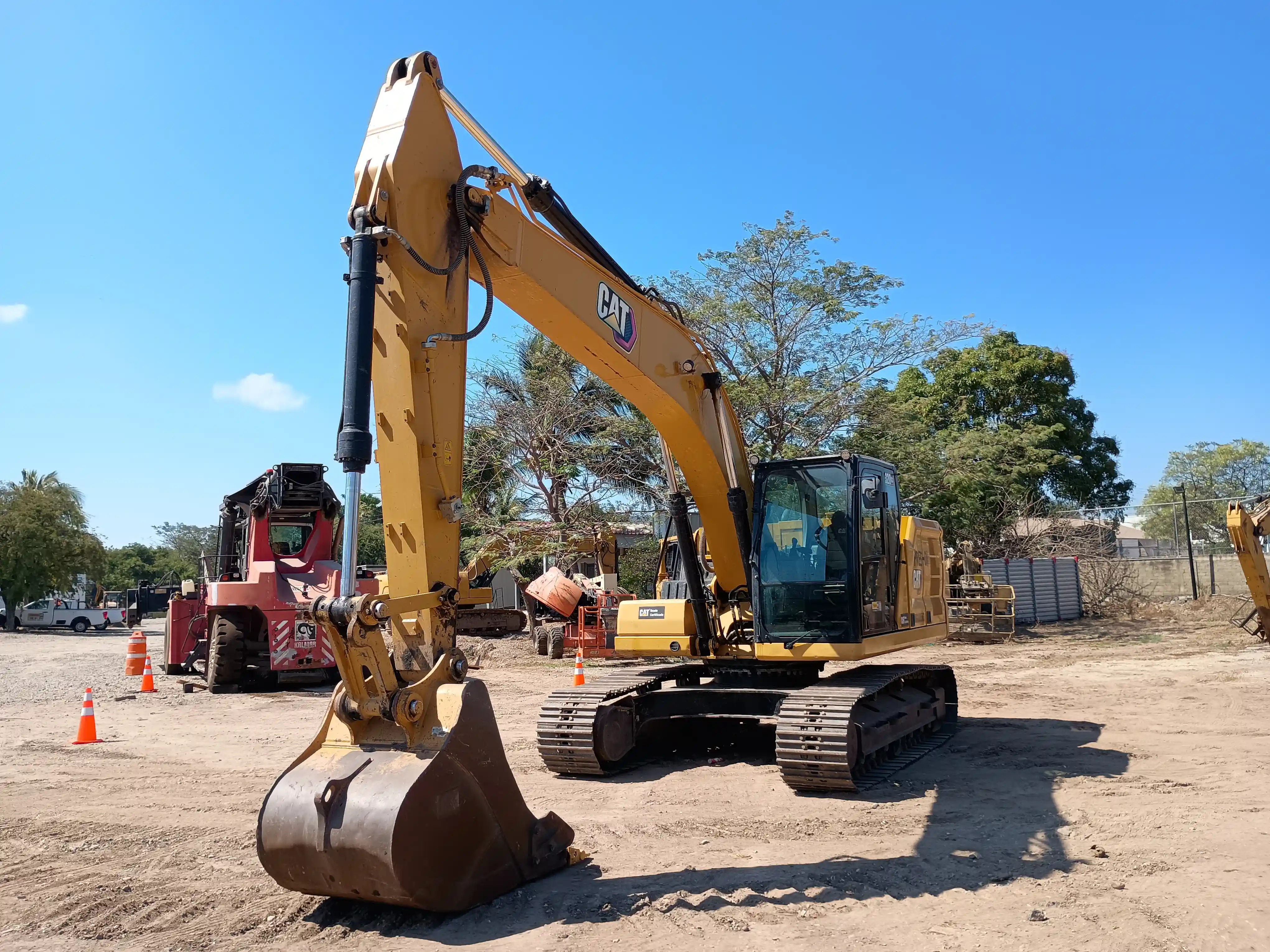 Excavadora usada cat