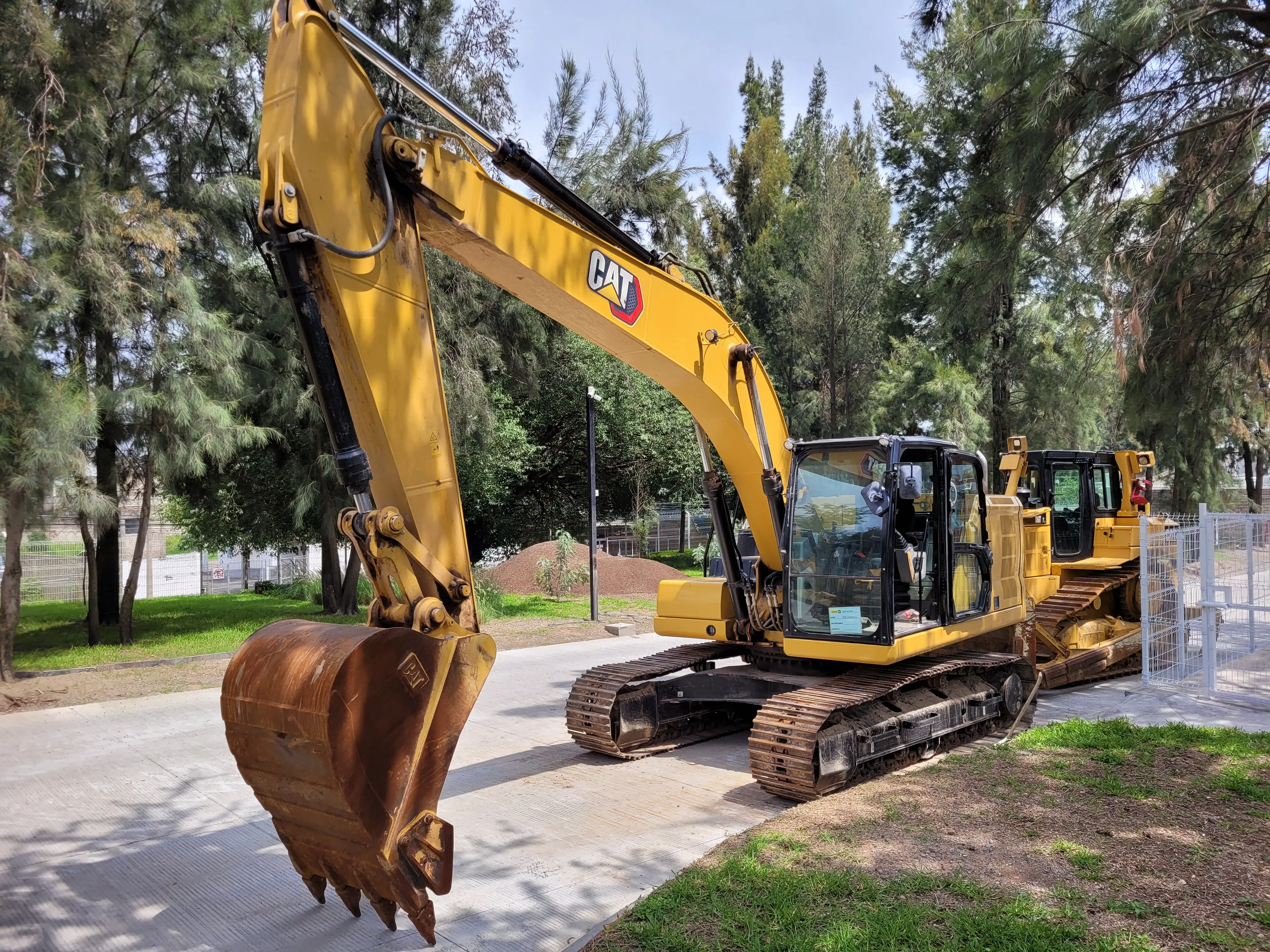 Excavadora usada cat