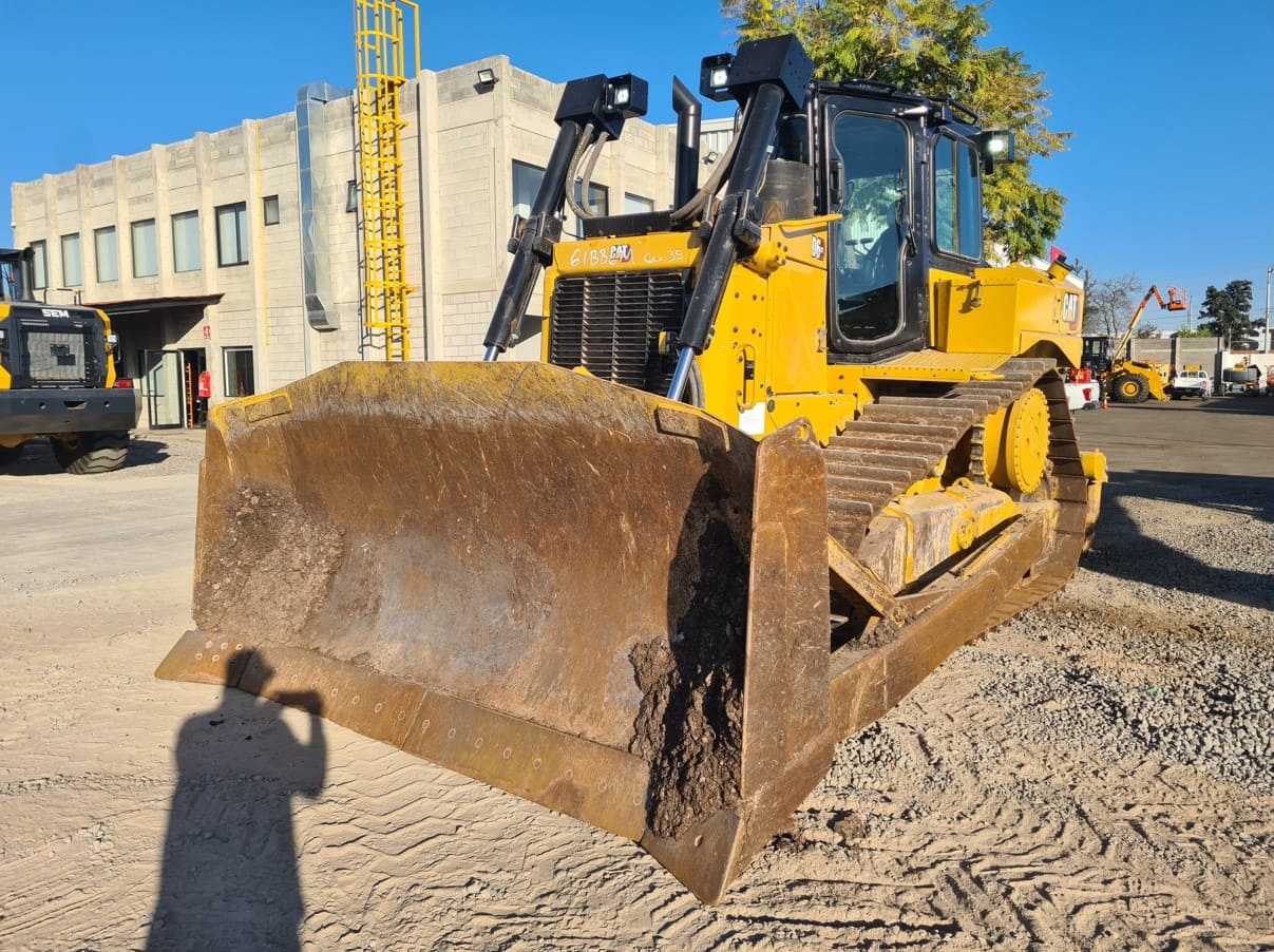 Bulldozer usado cat