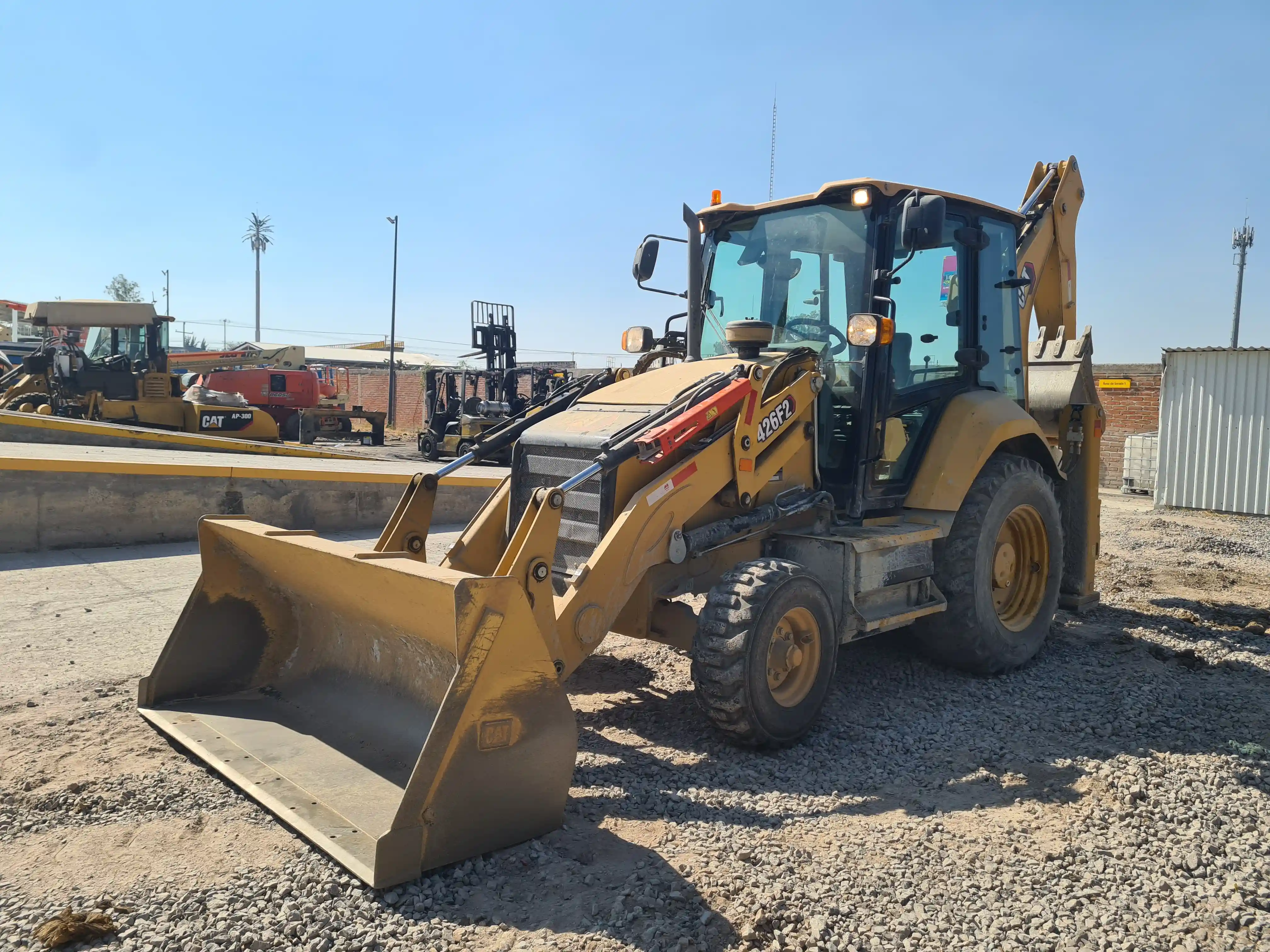 Retroexcavadora usada cat