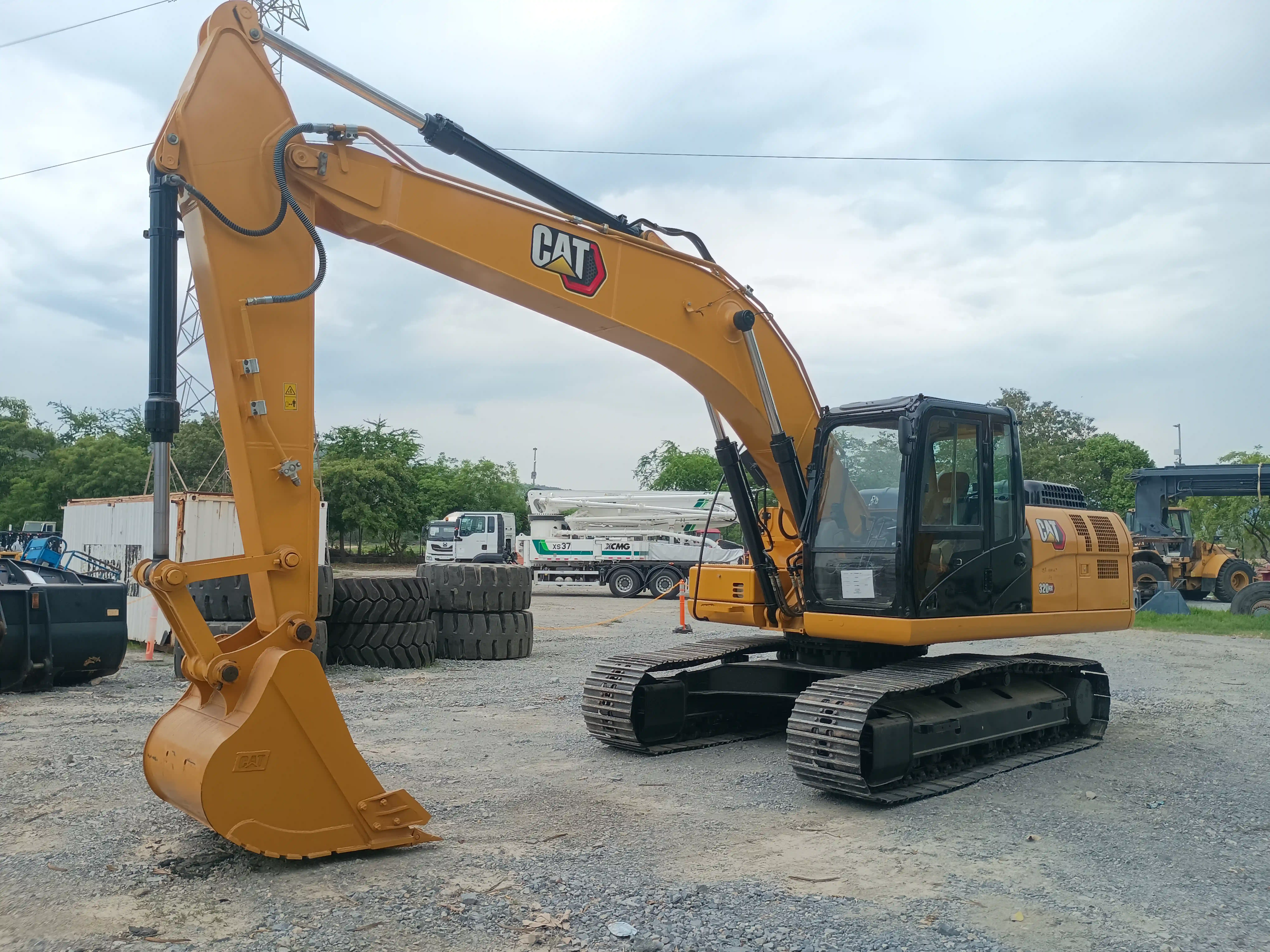 Excavadora usada cat