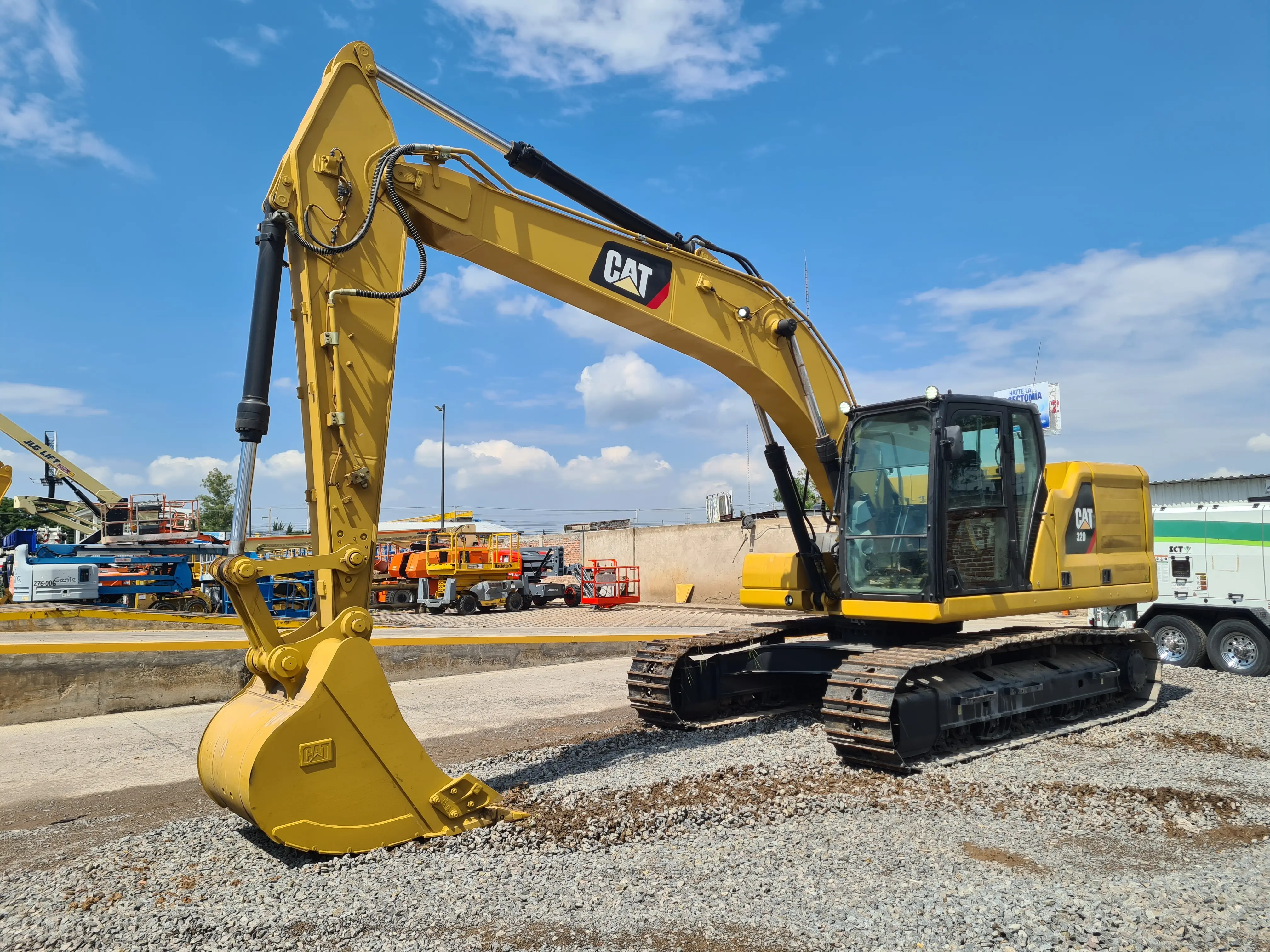 Excavadora usada cat