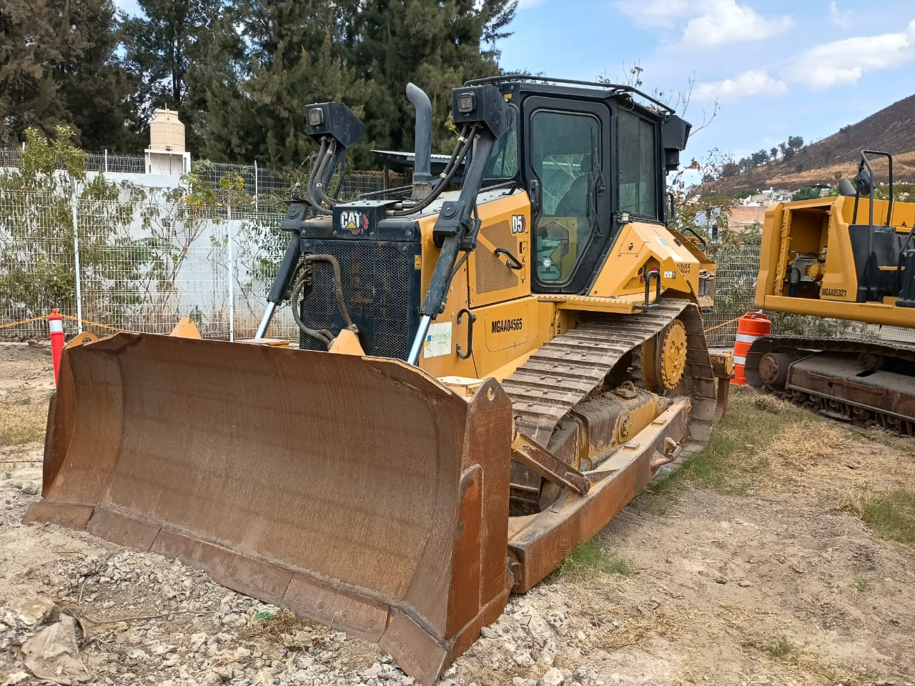 Bulldozer usado cat