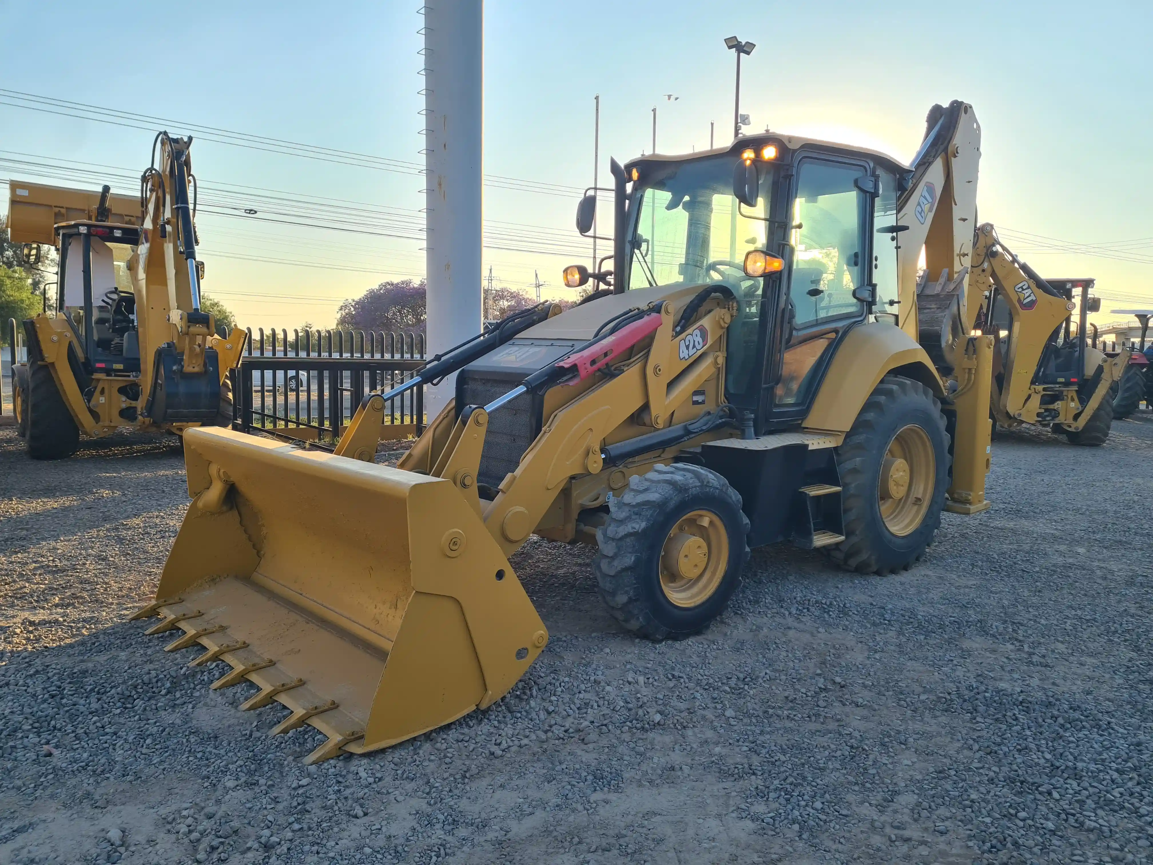 Retroexcavadora usada cat