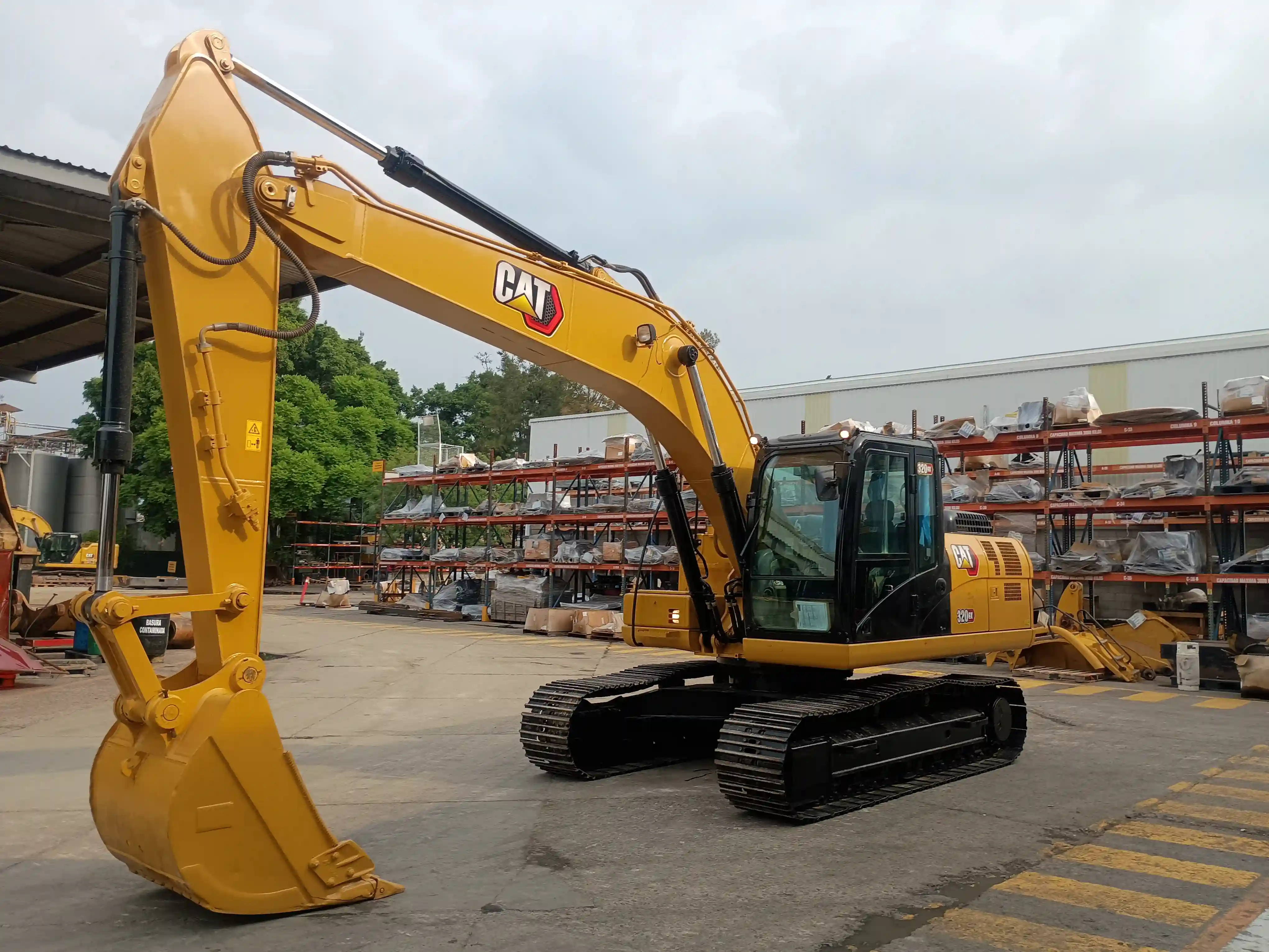 Excavadora usada cat