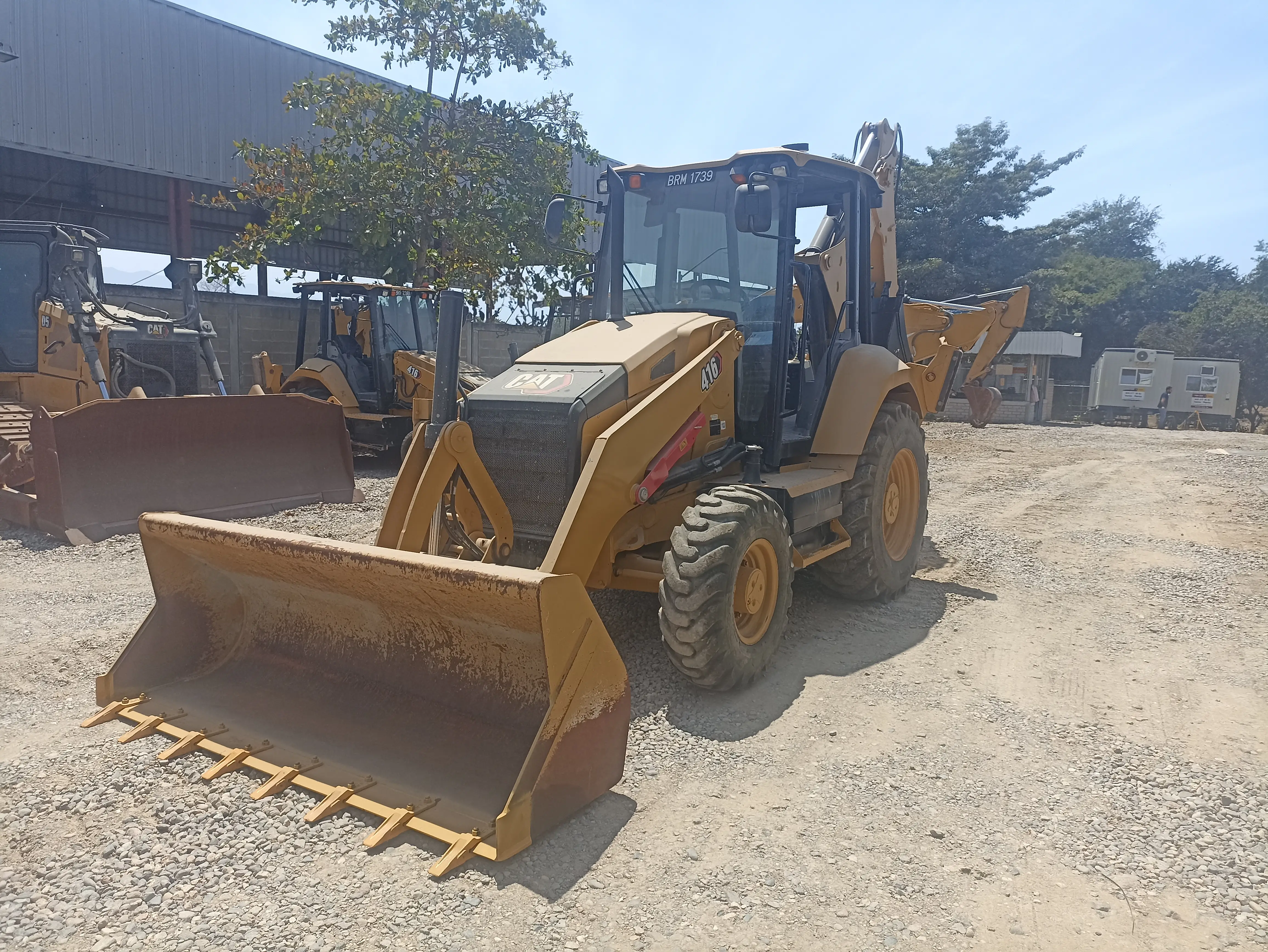 Retroexcavadora usada cat