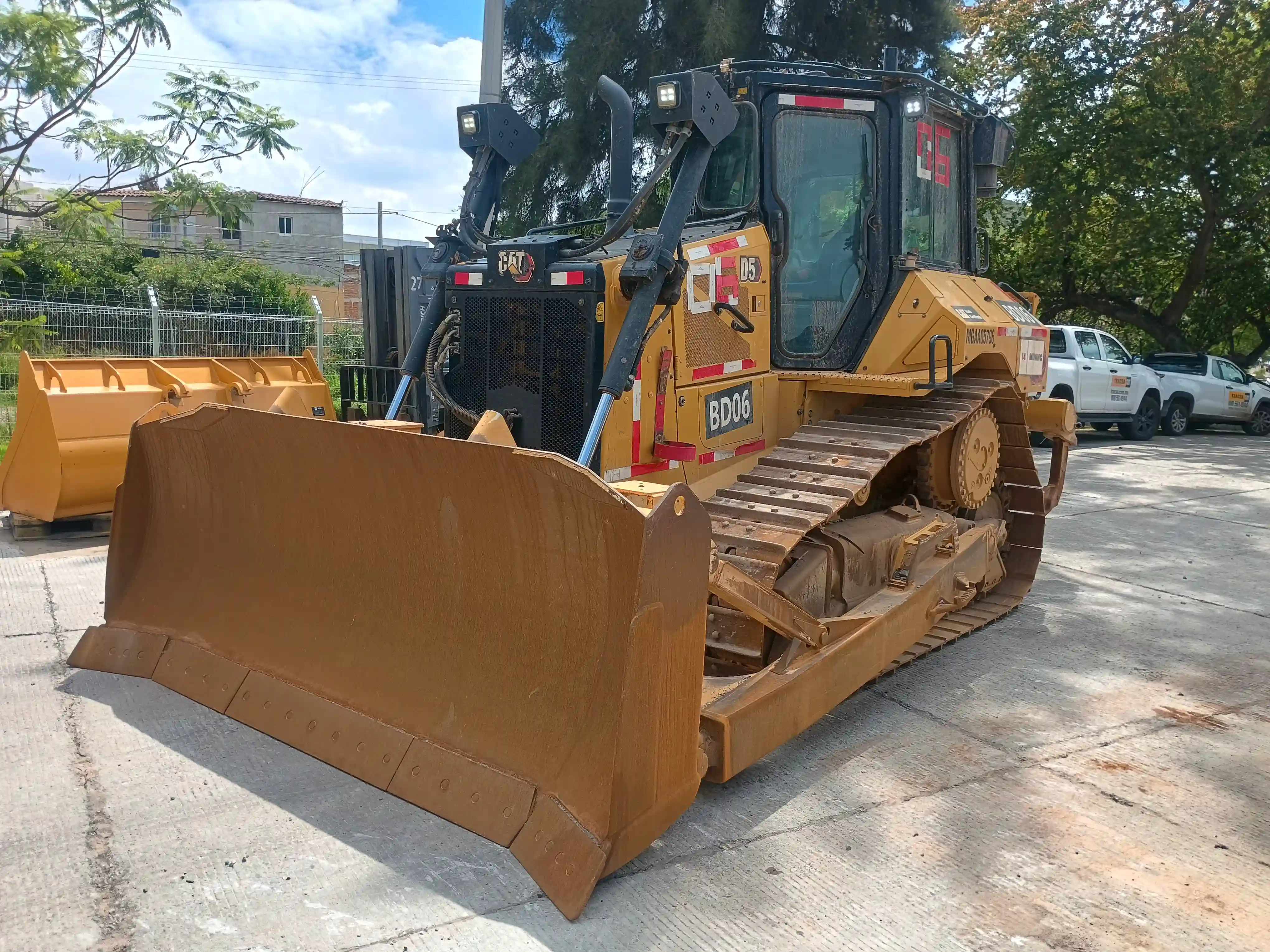 Bulldozer usado cat