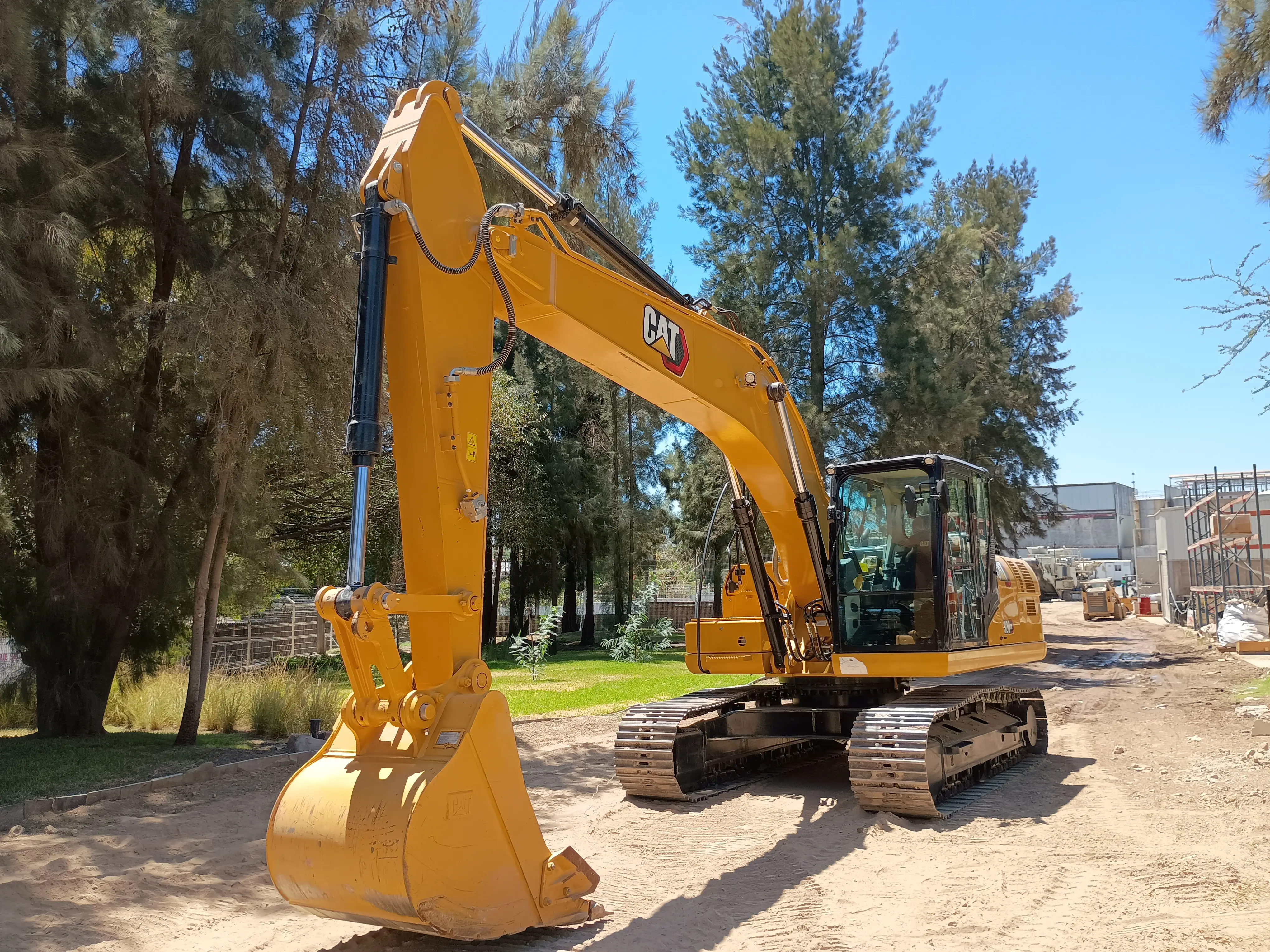 Excavadora usada cat