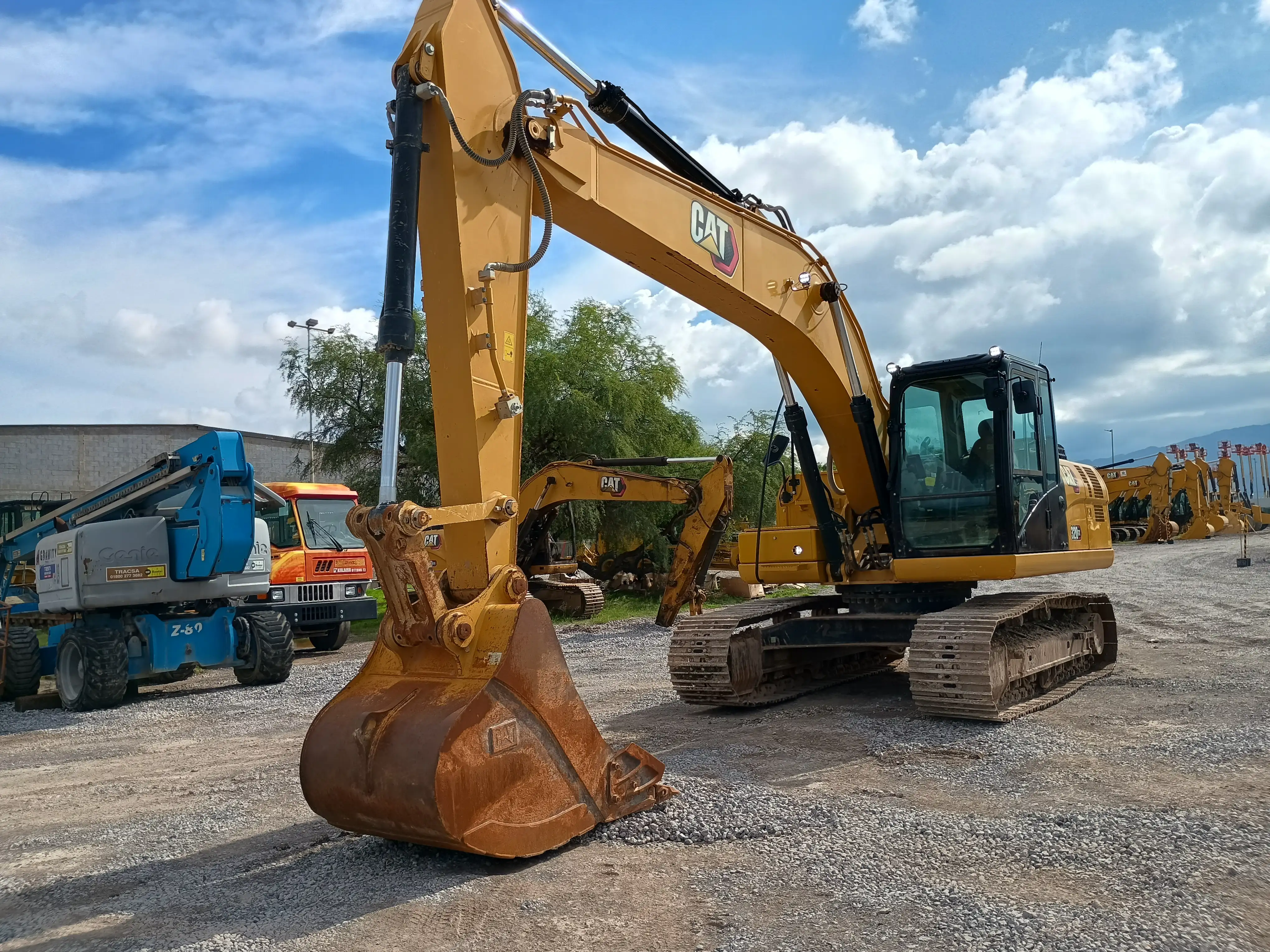 Excavadora usada cat