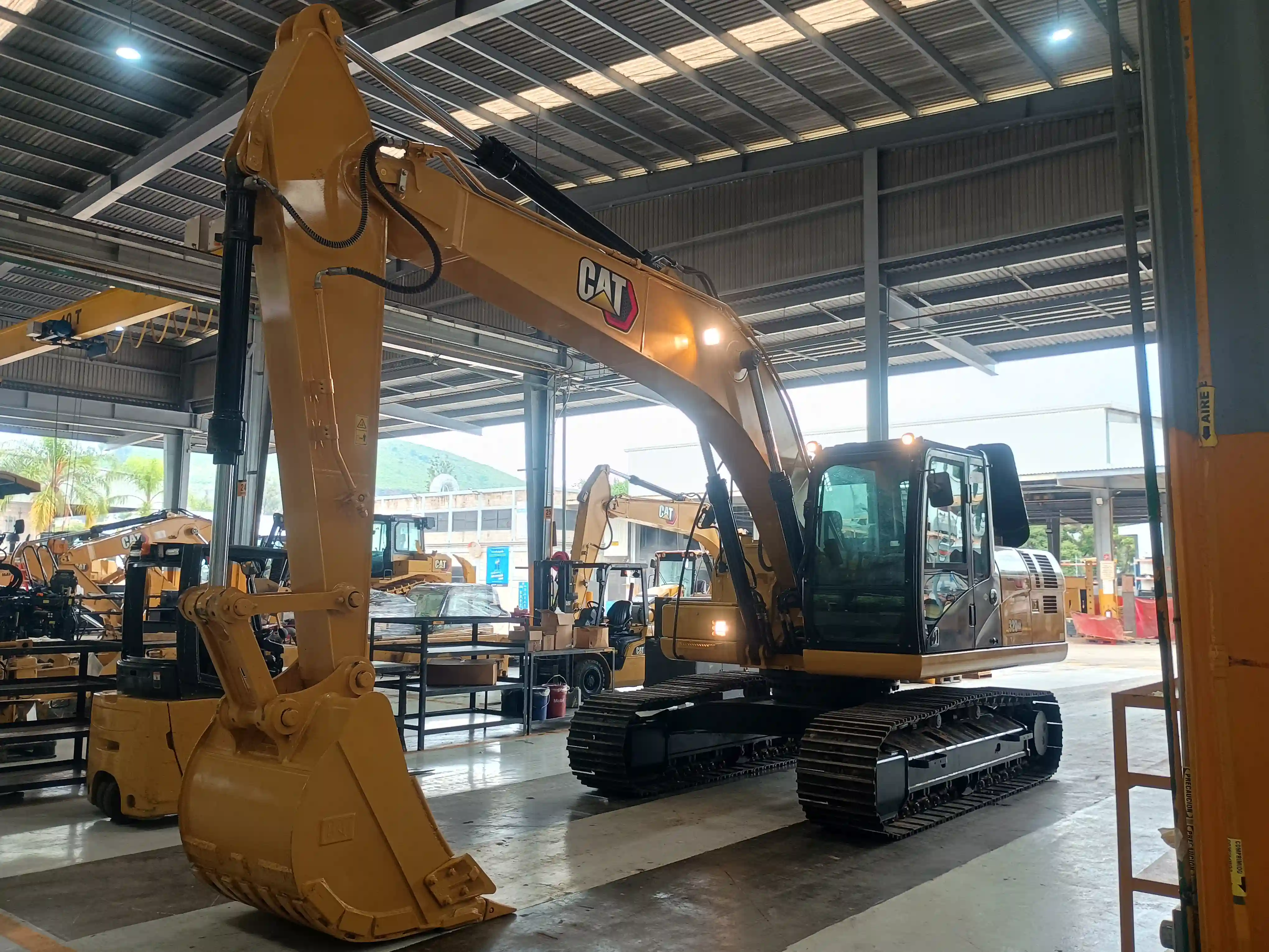 Excavadora usada cat