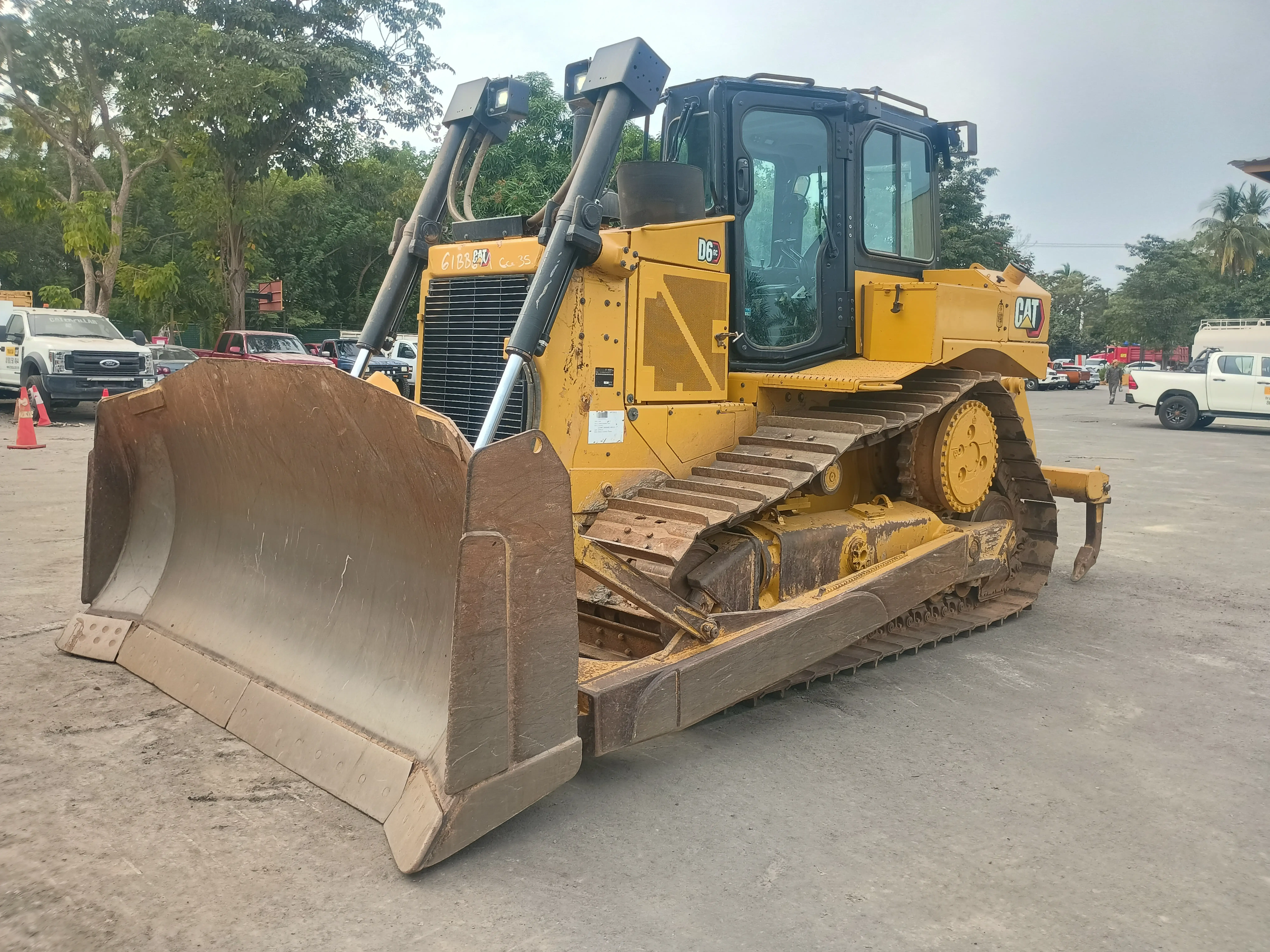 Bulldozer usado cat