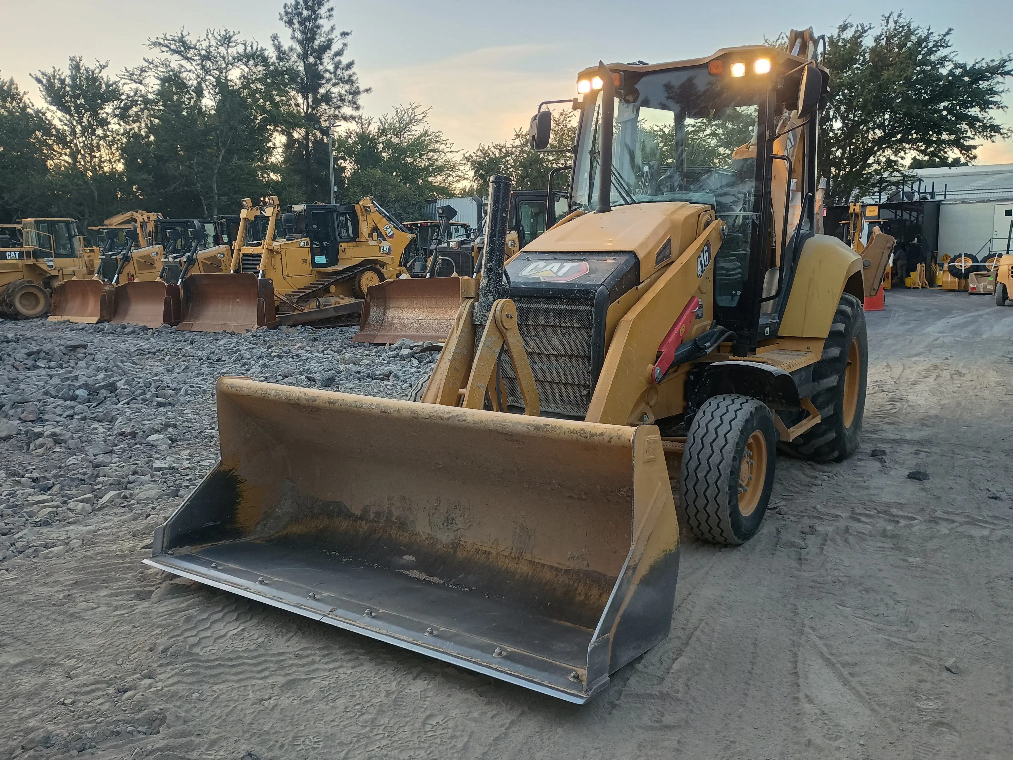 Retroexcavadora usada cat