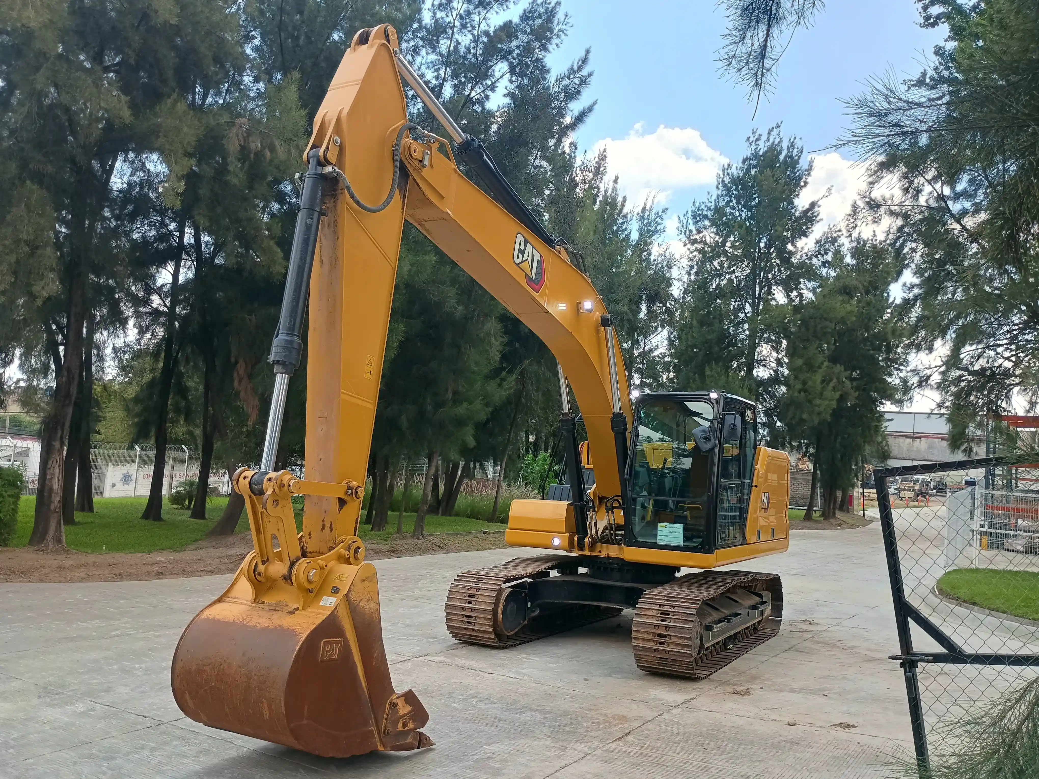 Excavadora usada cat