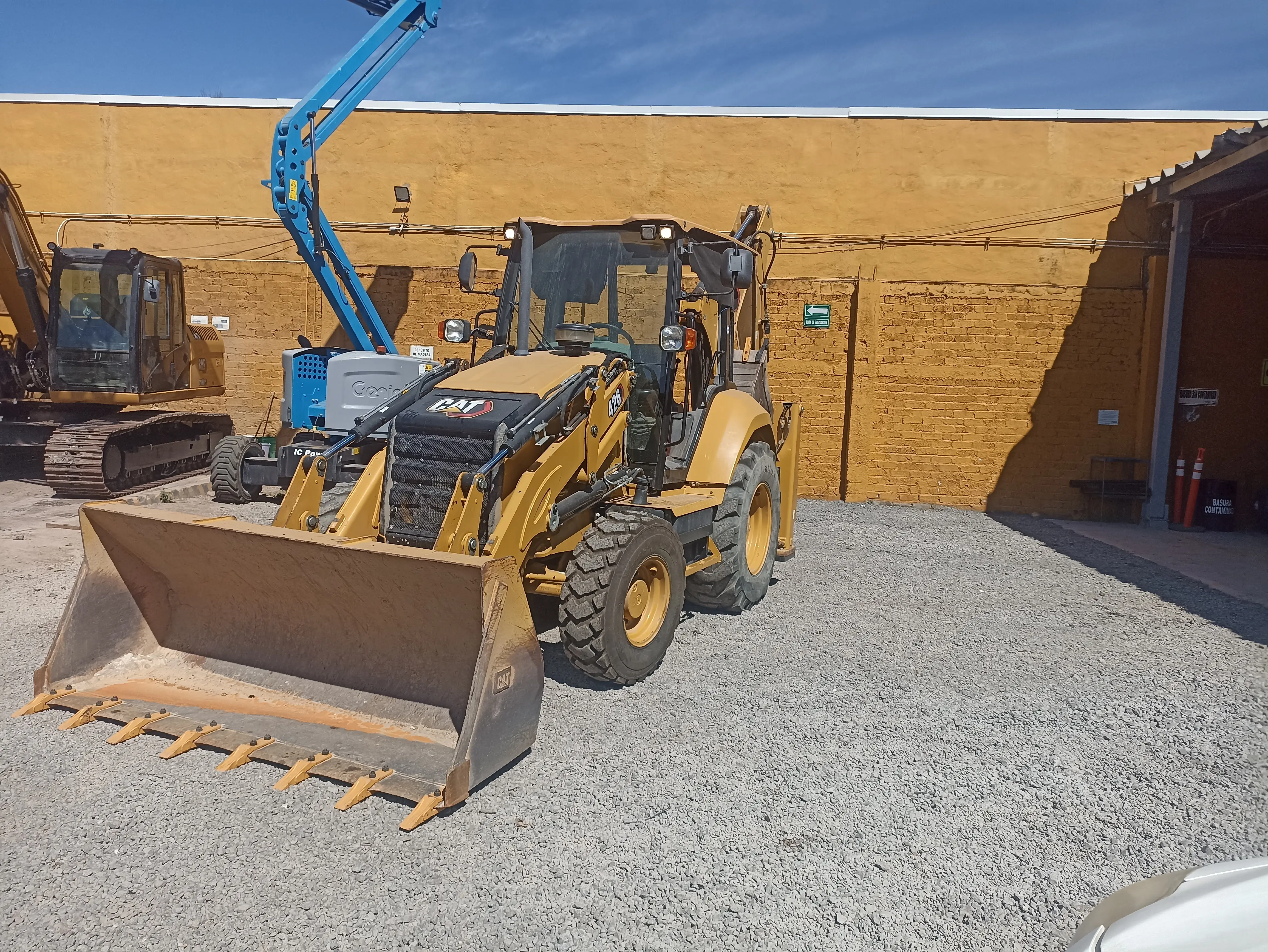 Retroexcavadora usada cat