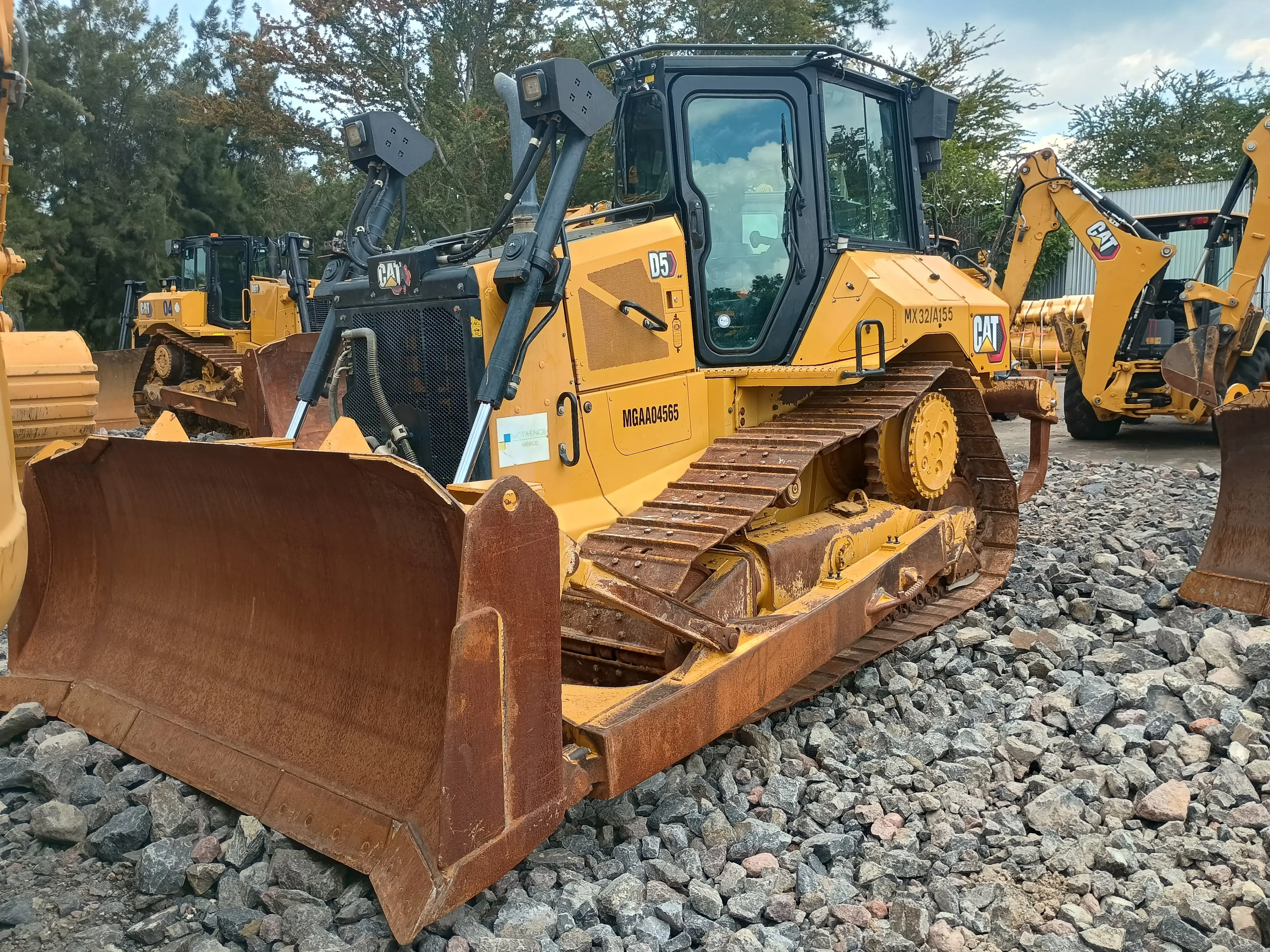 Bulldozer usado cat