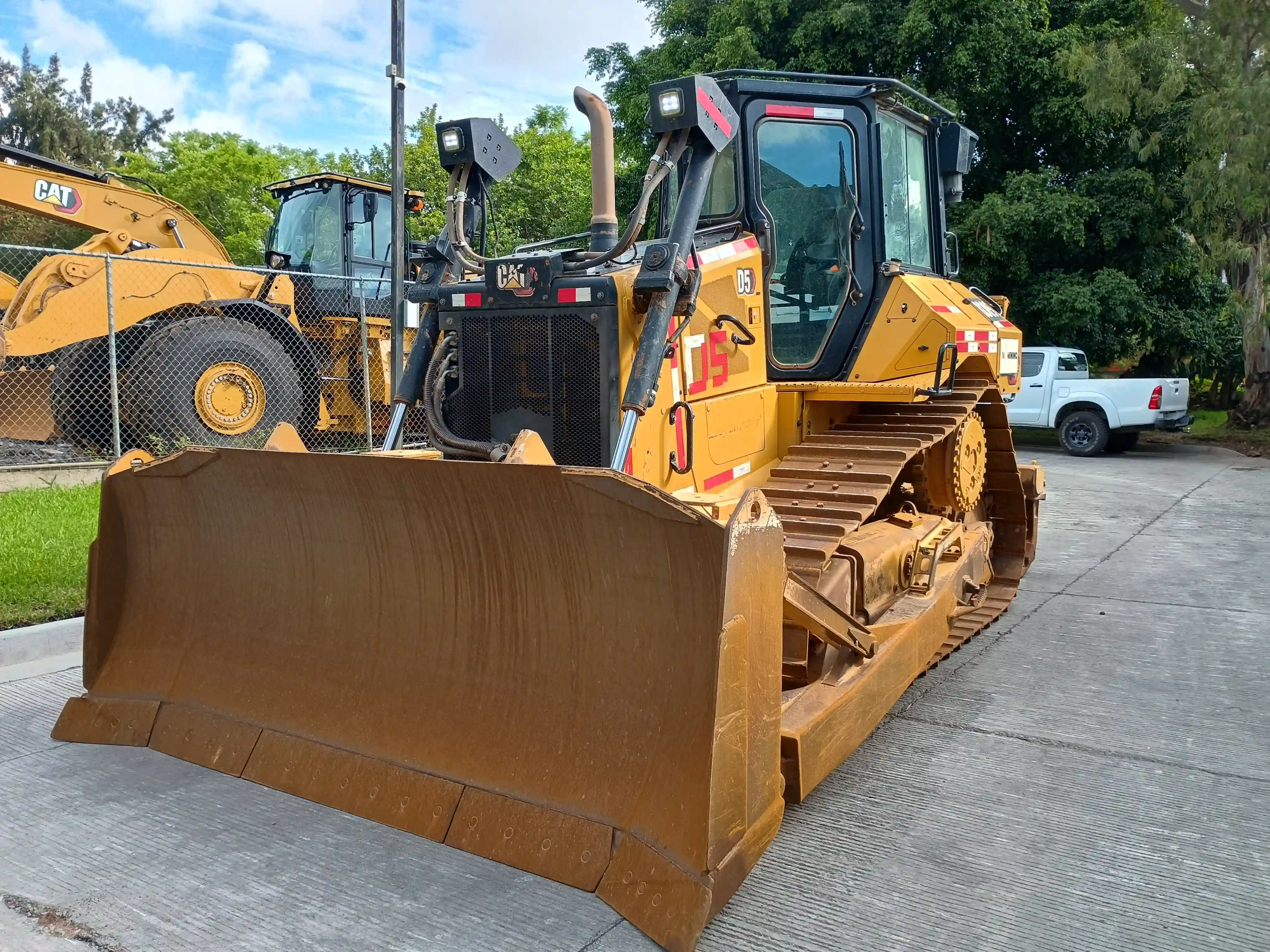 Bulldozer usado cat
