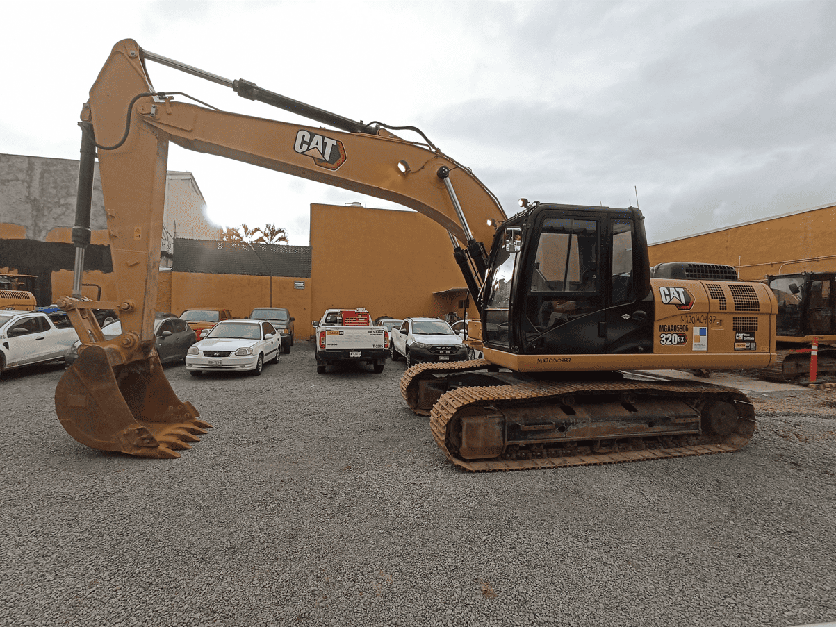 Excavadora usada cat