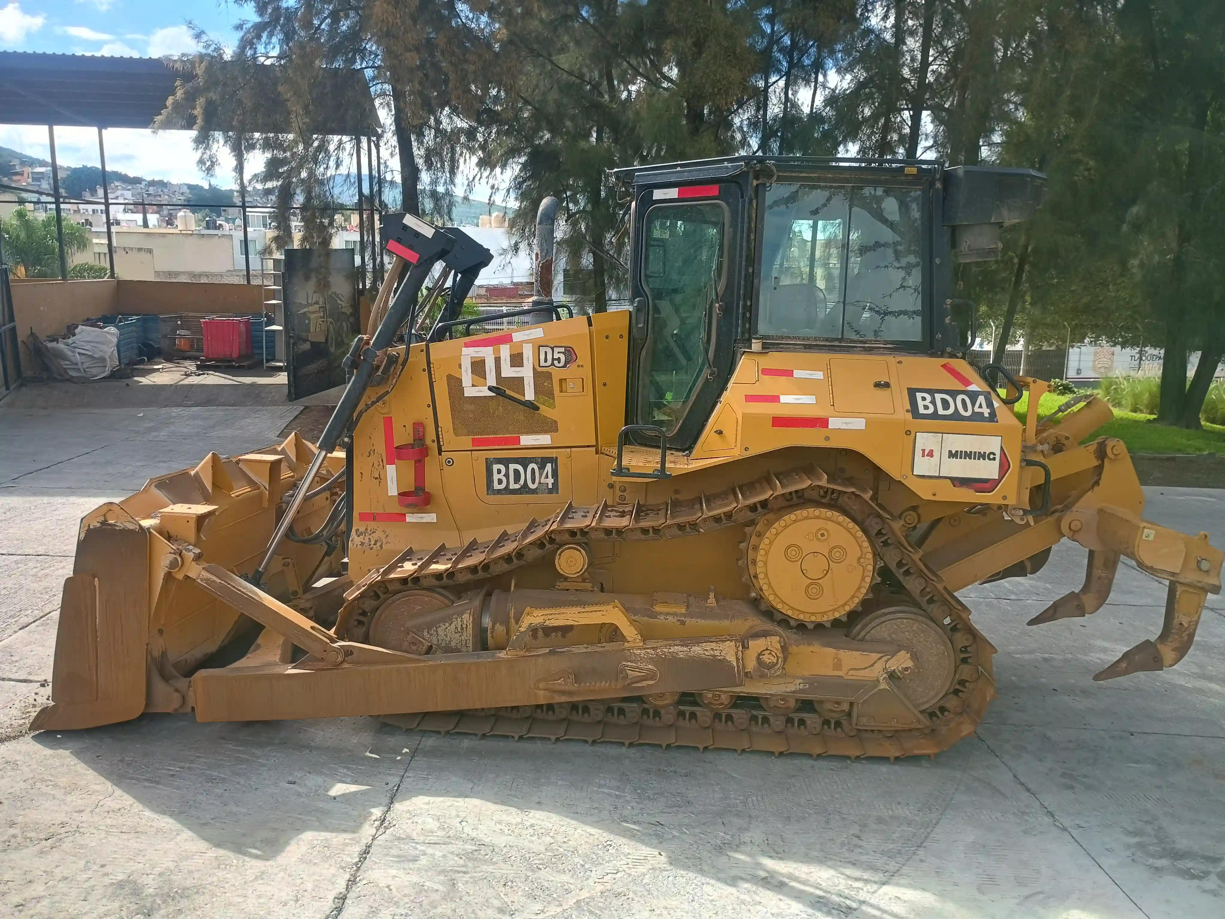 Bulldozer usado cat