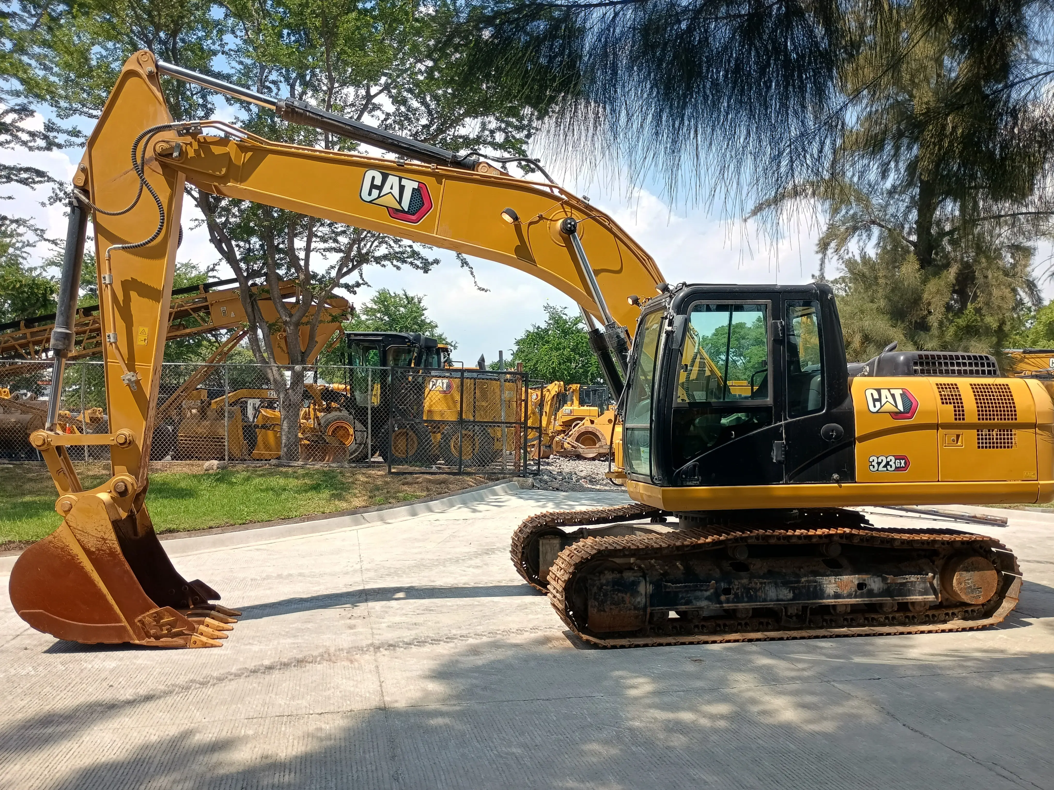 Excavadora usada cat