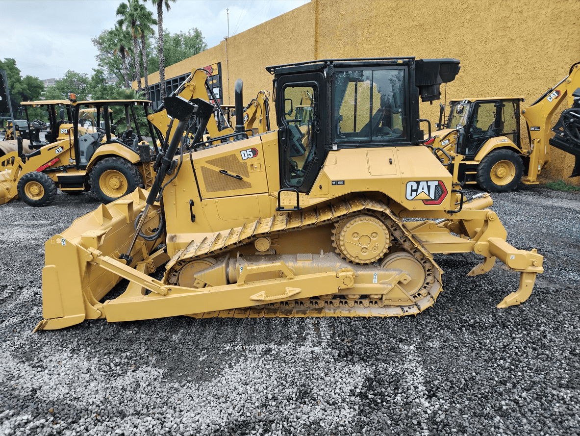 Bulldozer usado cat