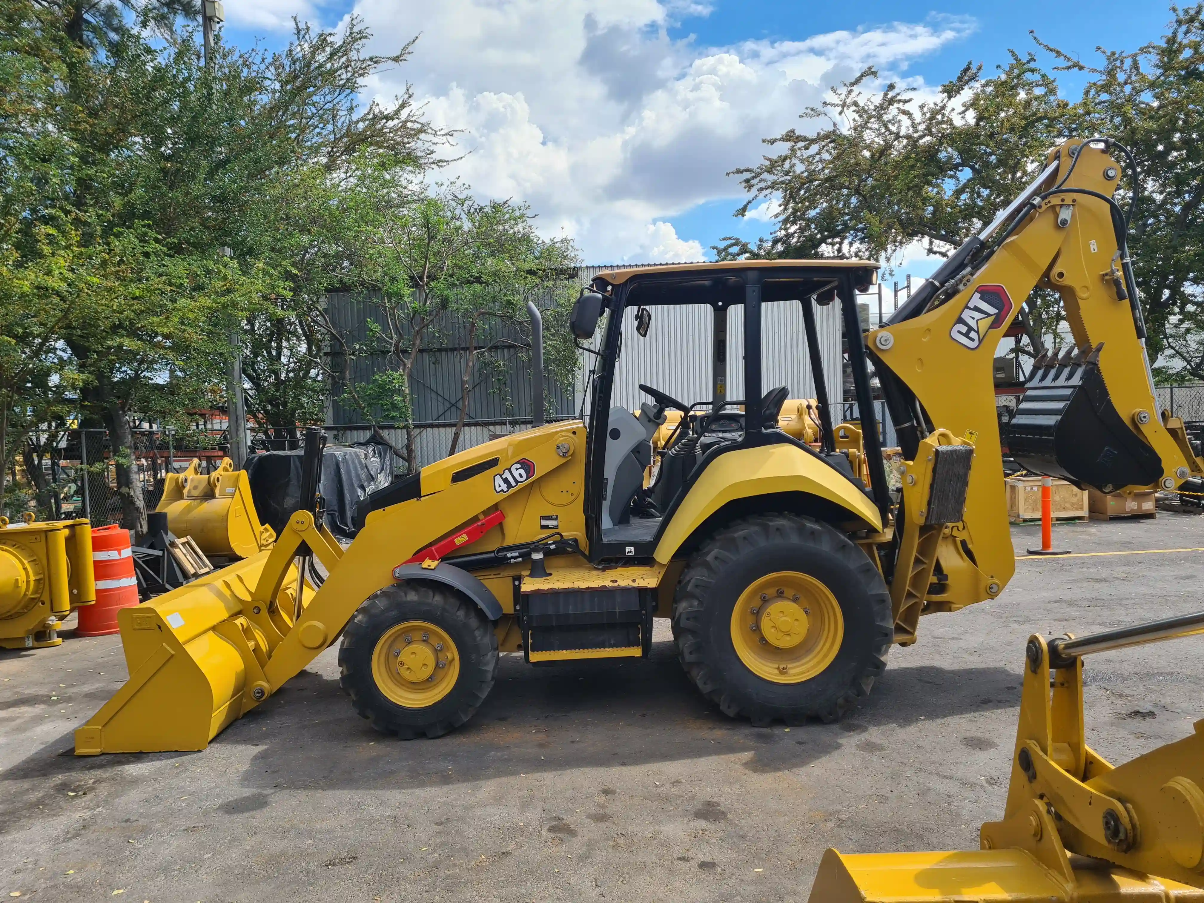 Retroexcavadora usada cat