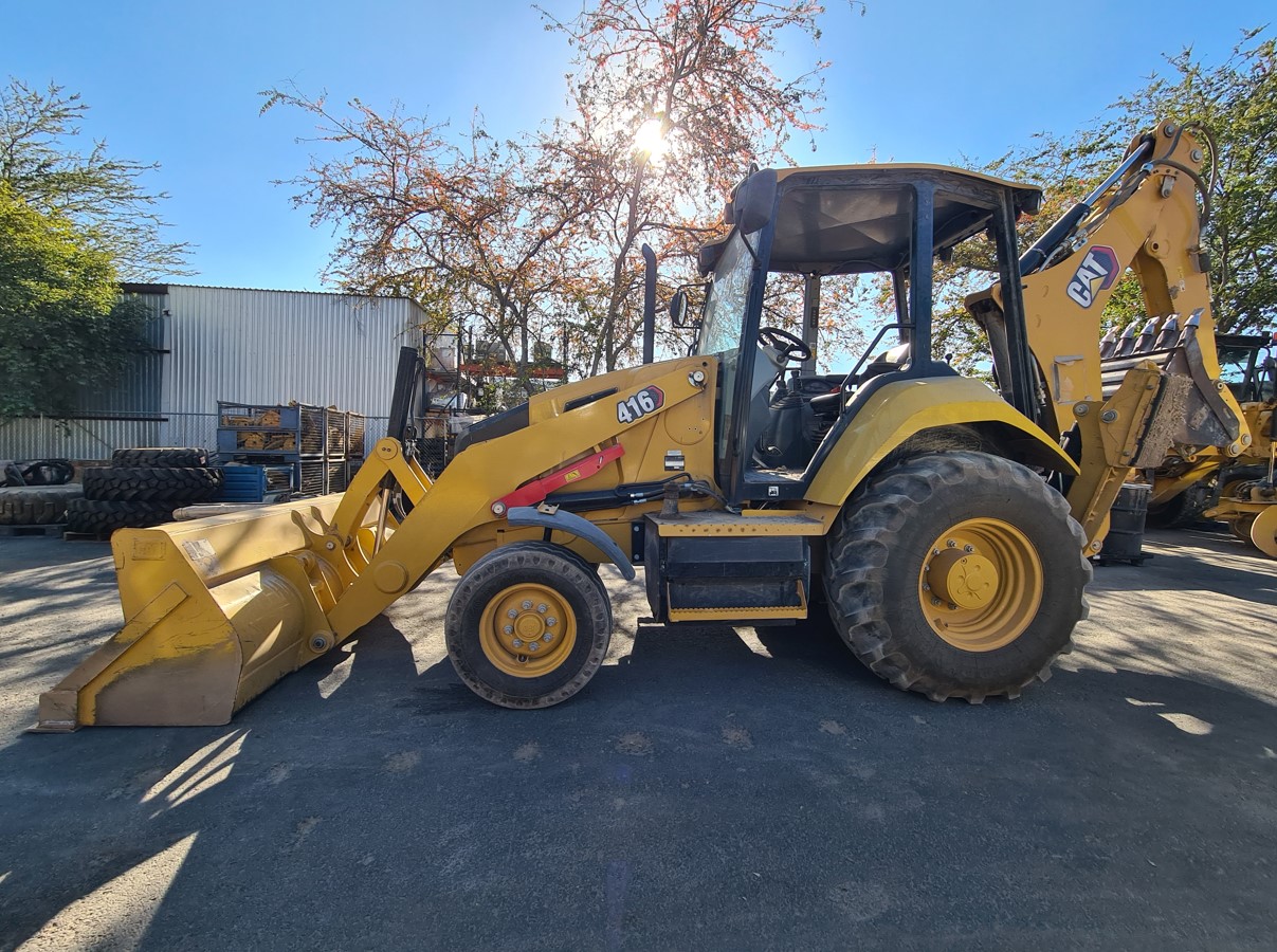 Retroexcavadora usada cat
