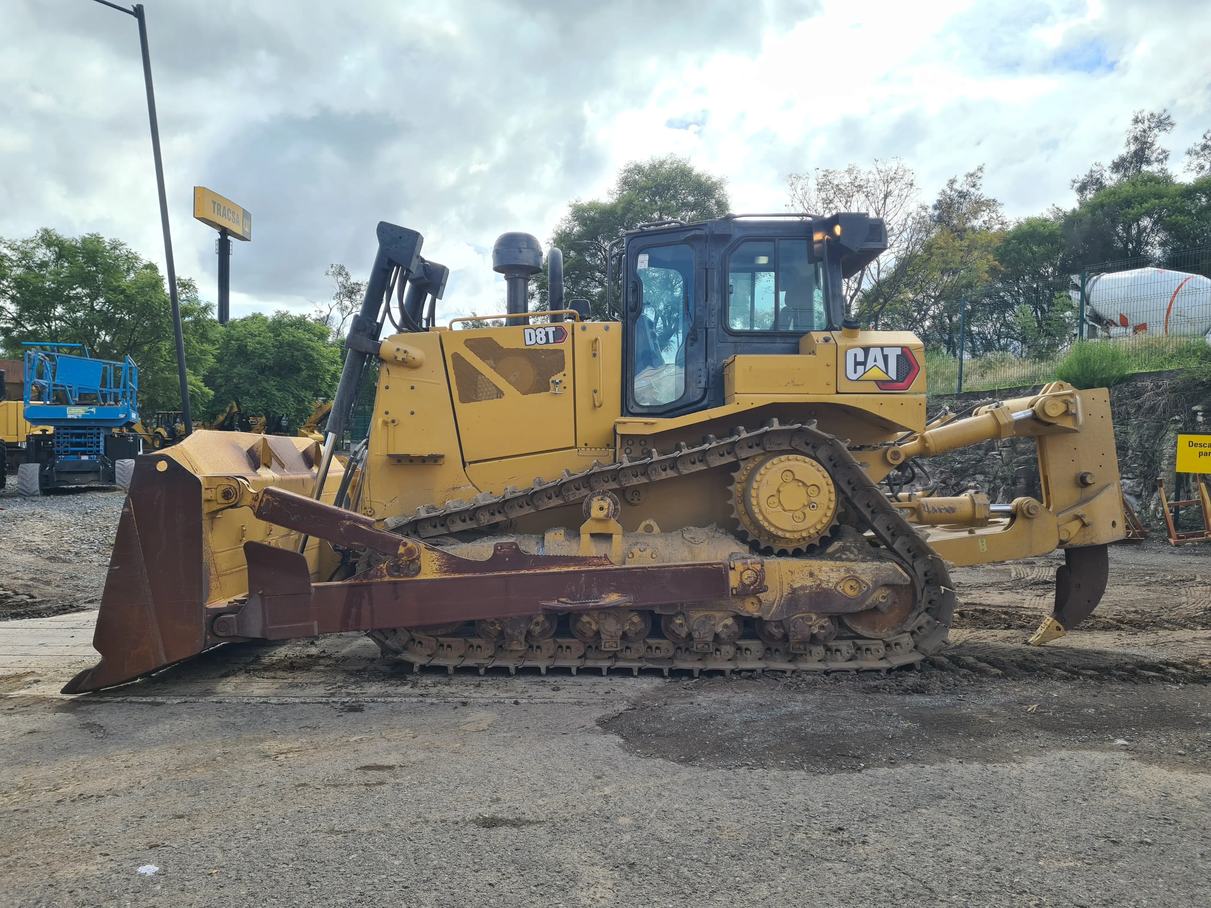 Bulldozer usado cat