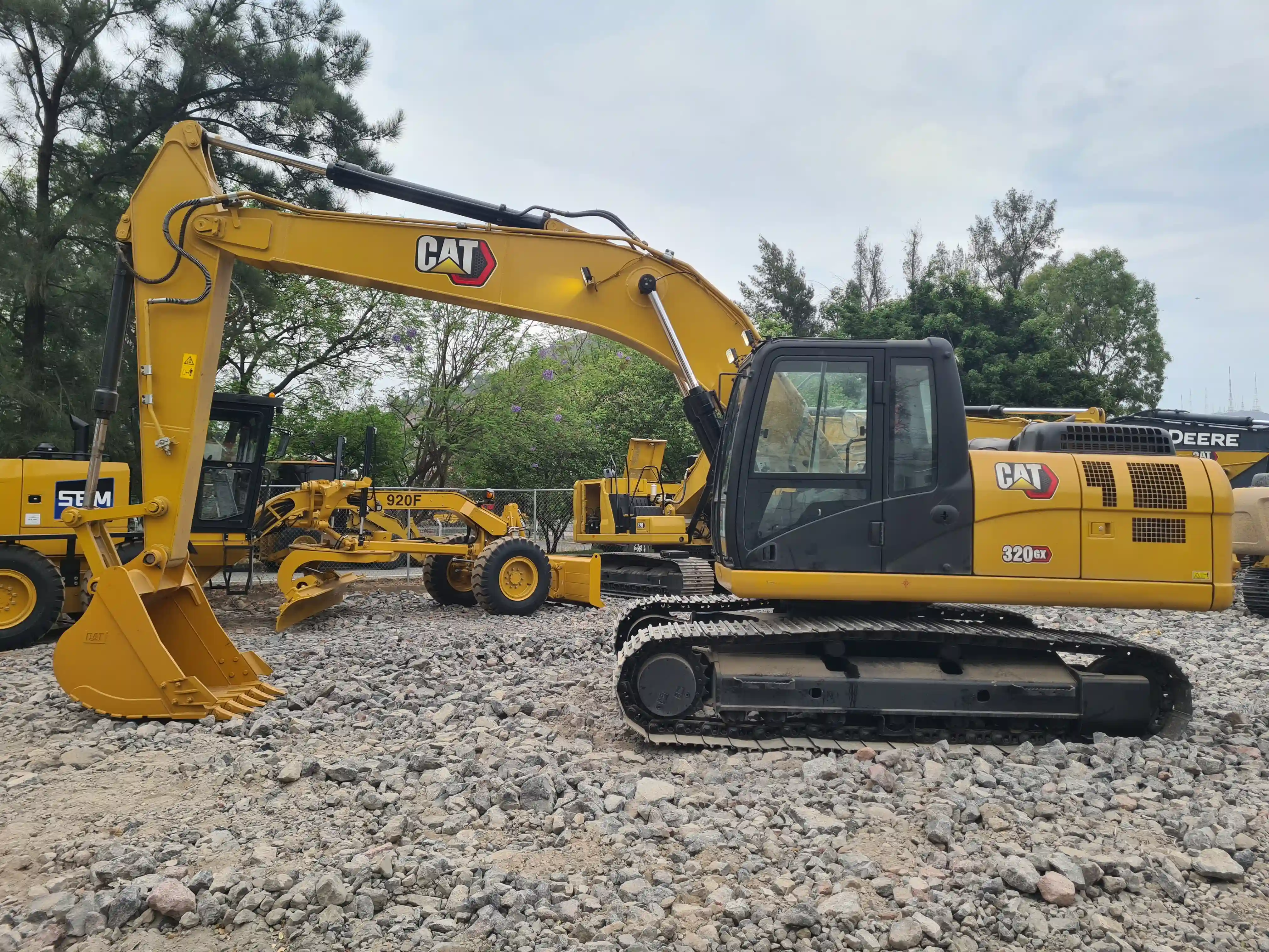 Excavadora usada cat