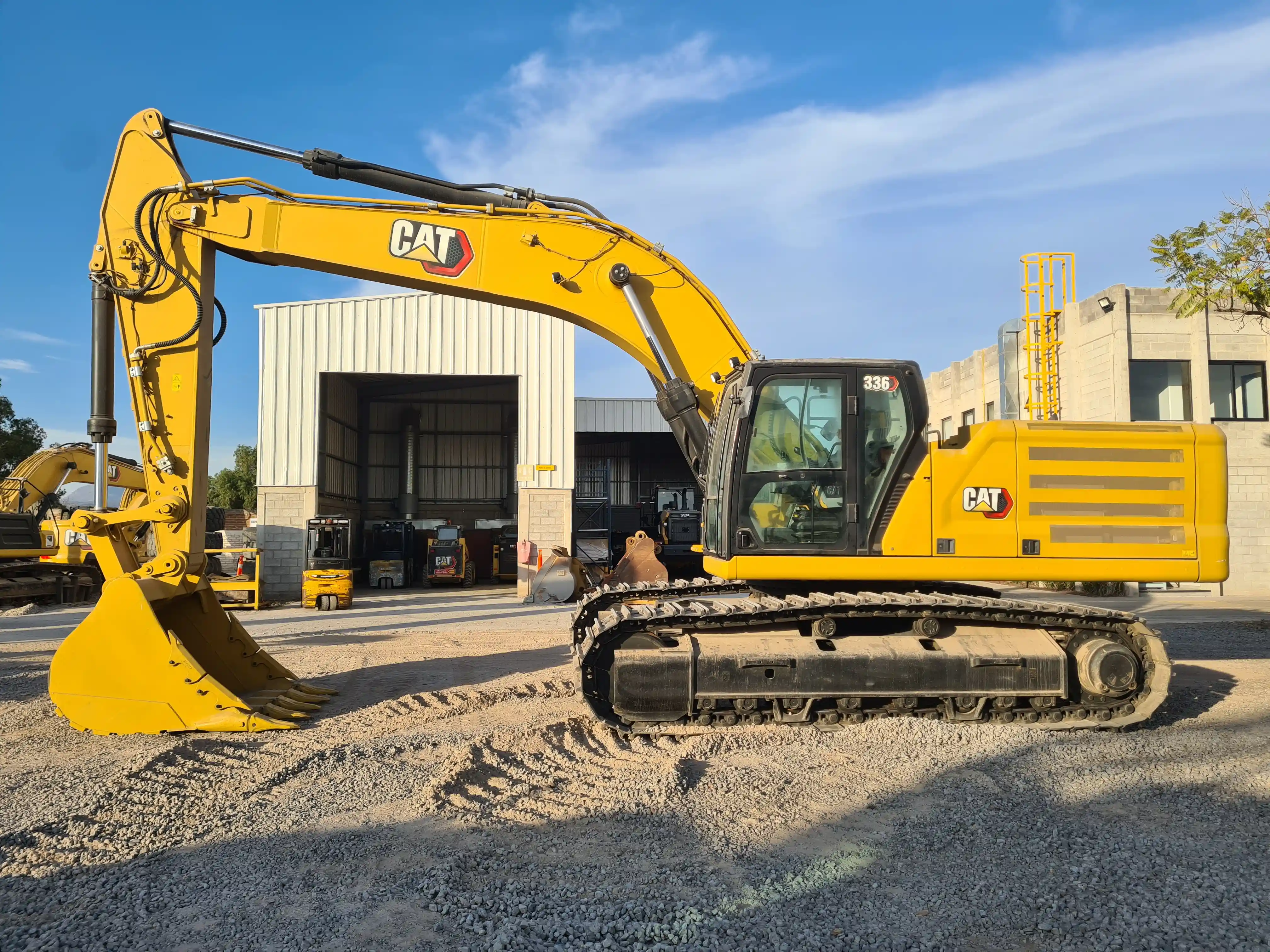 Excavadora usada cat