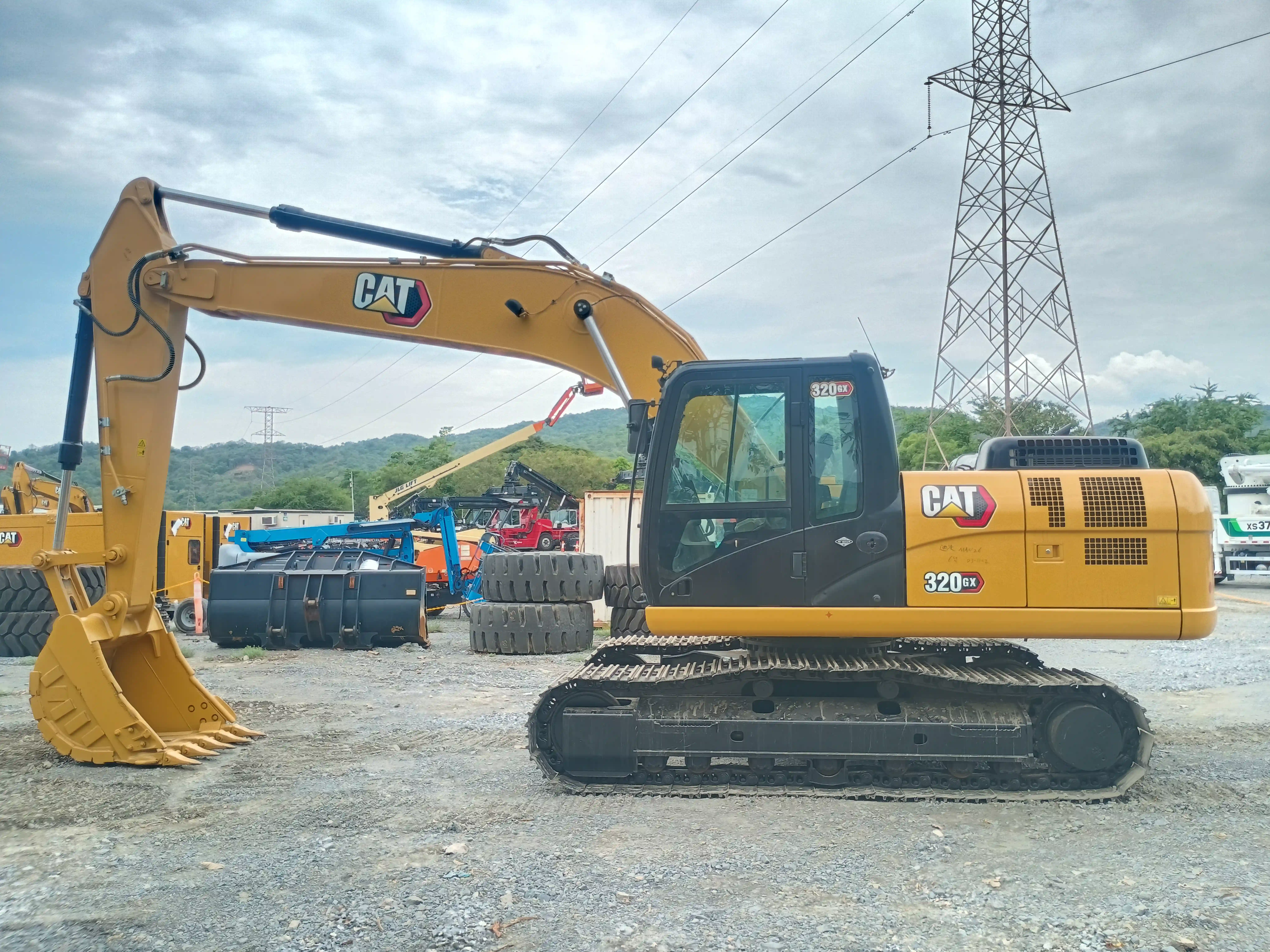 Excavadora usada cat