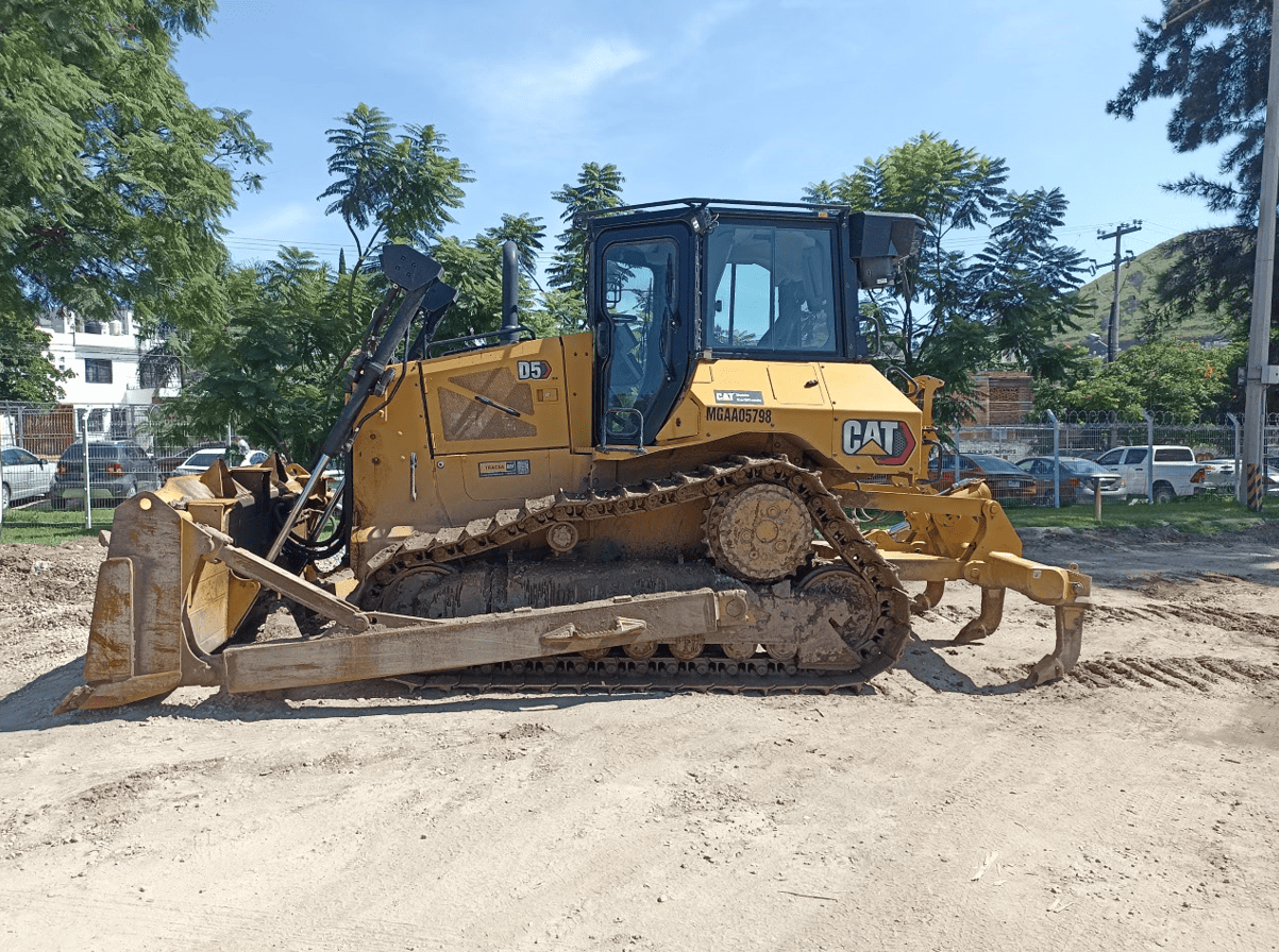 Bulldozer usado cat