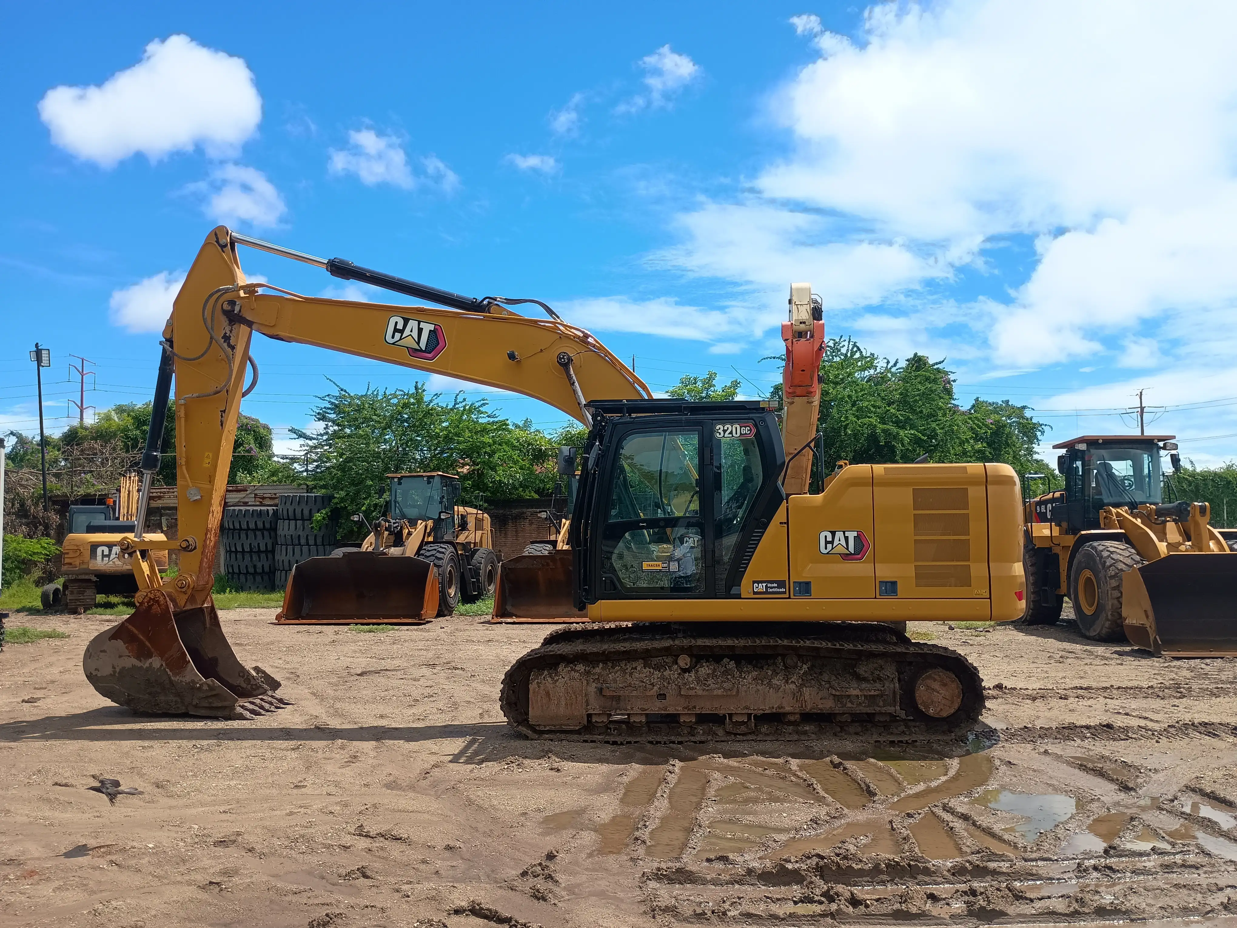 Excavadora usada cat