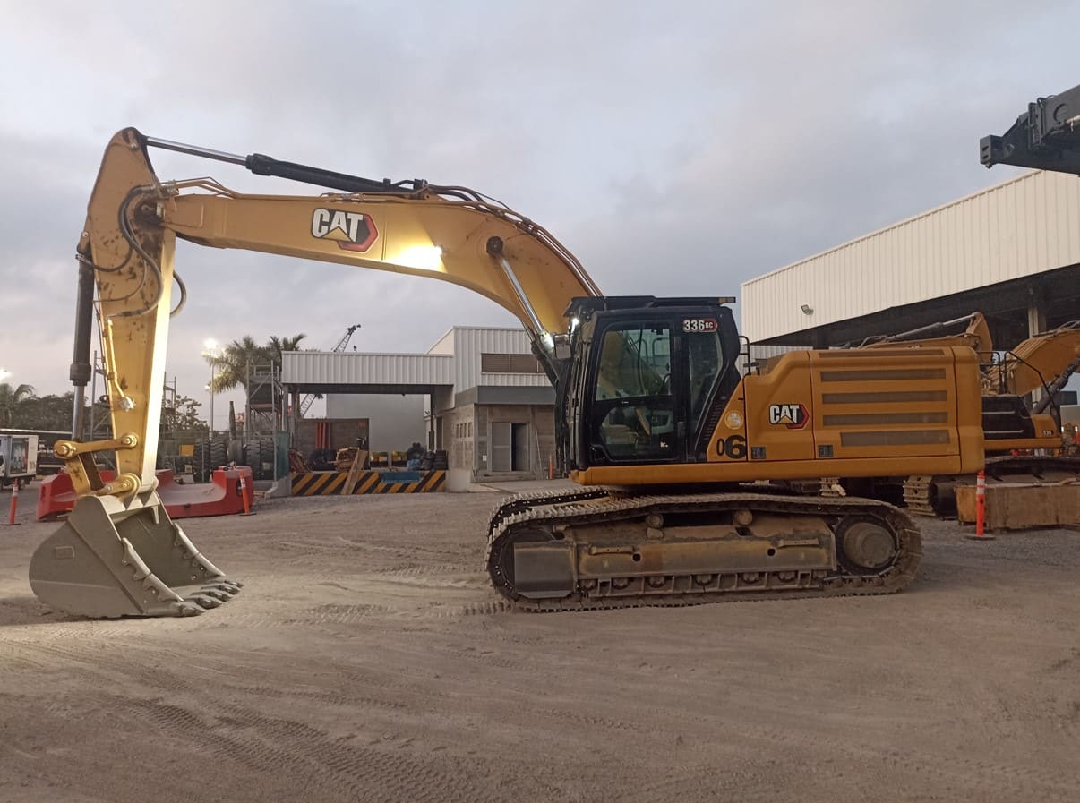 Excavadora usada cat