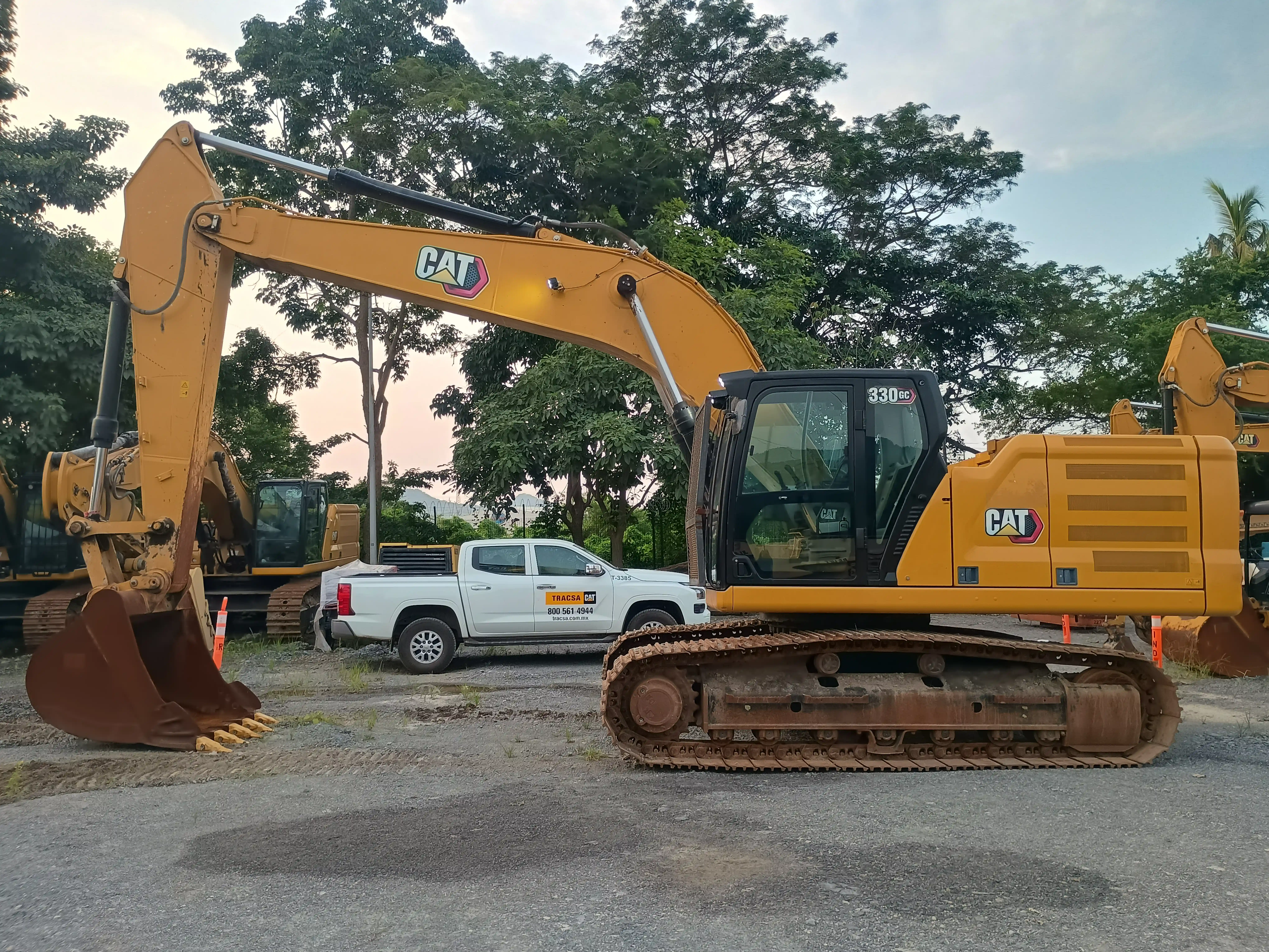 Excavadora usada cat