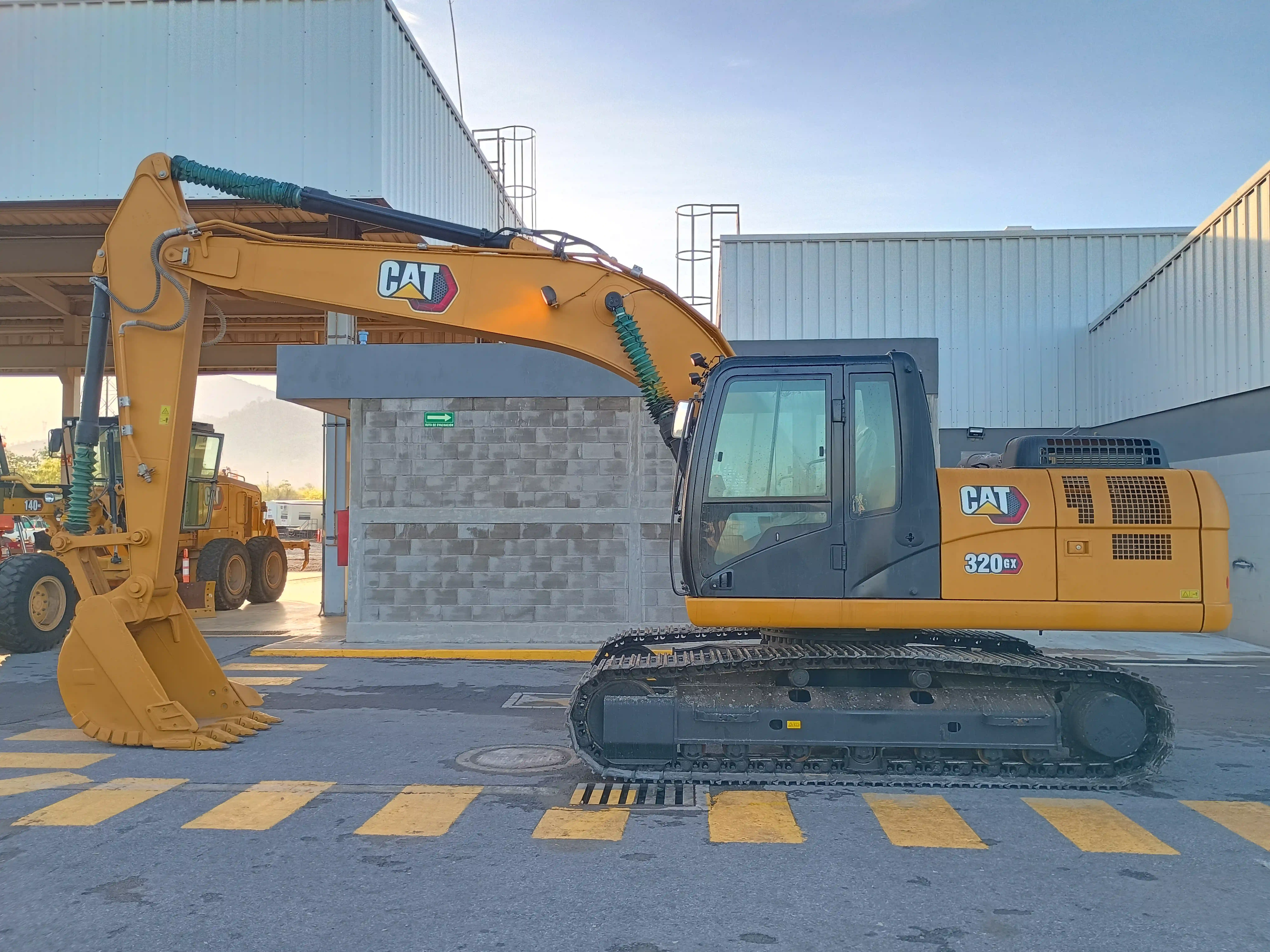 Excavadora usada cat