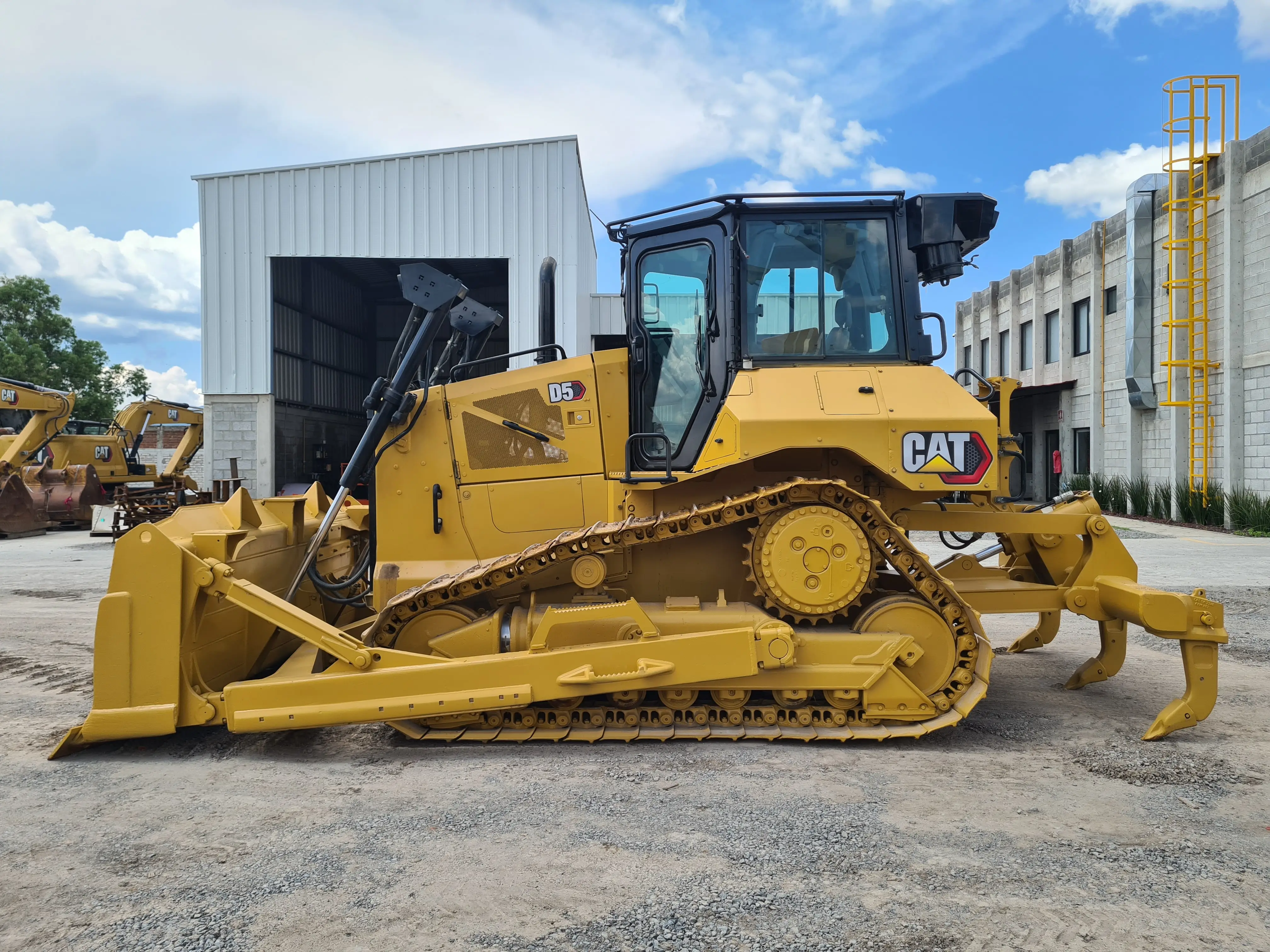 Bulldozer usado cat