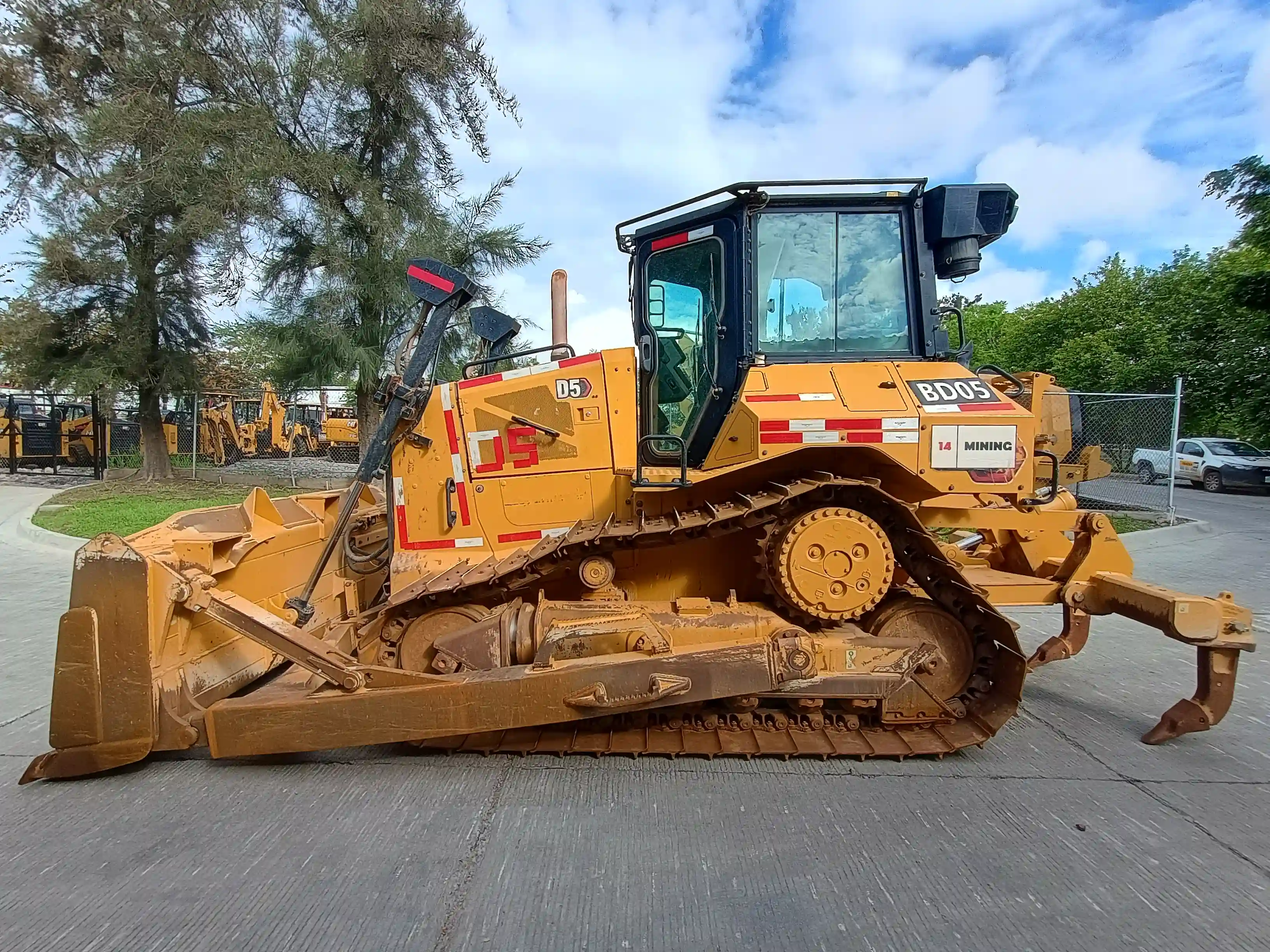 Bulldozer usado cat