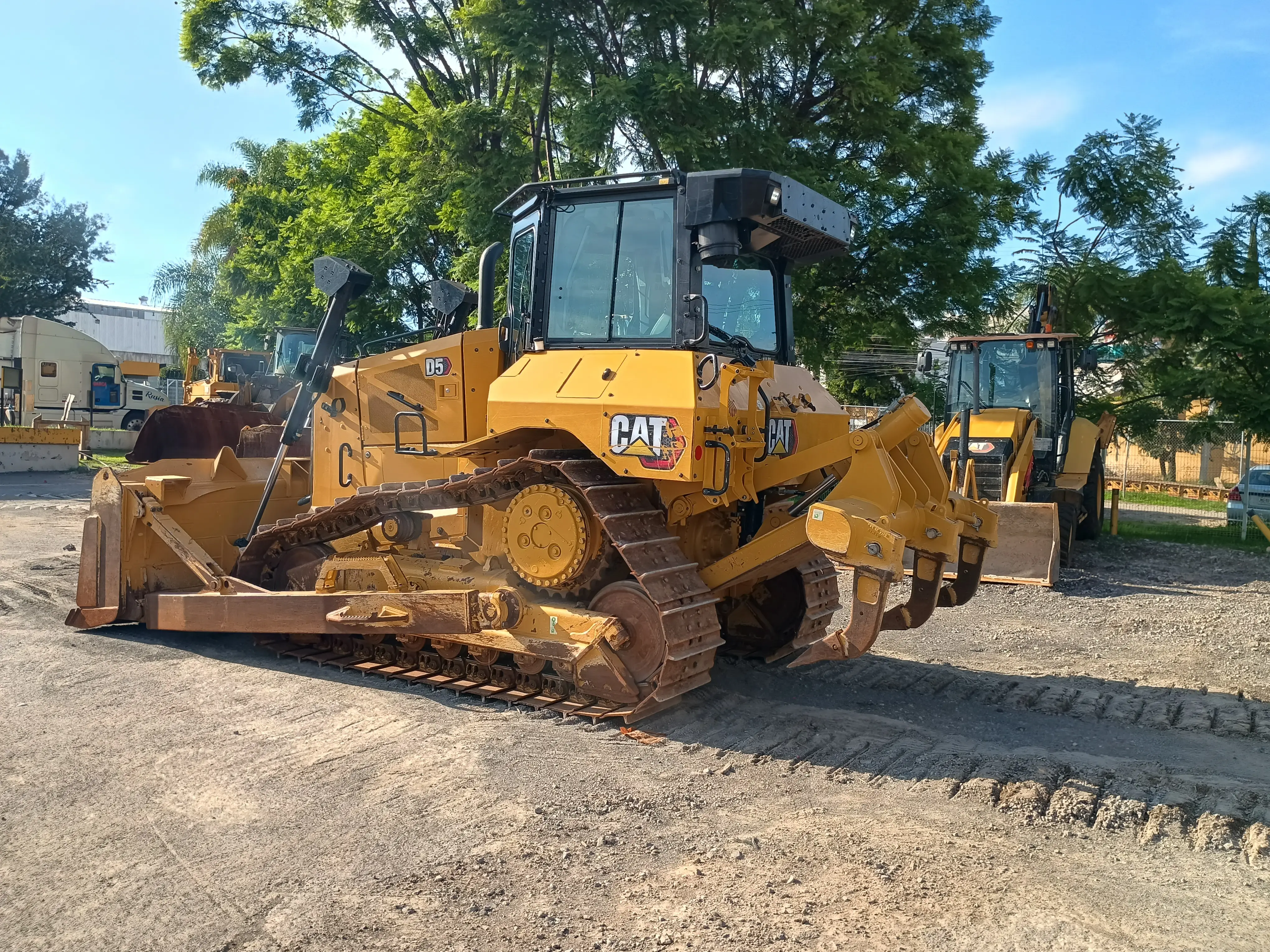 Bulldozer usado cat
