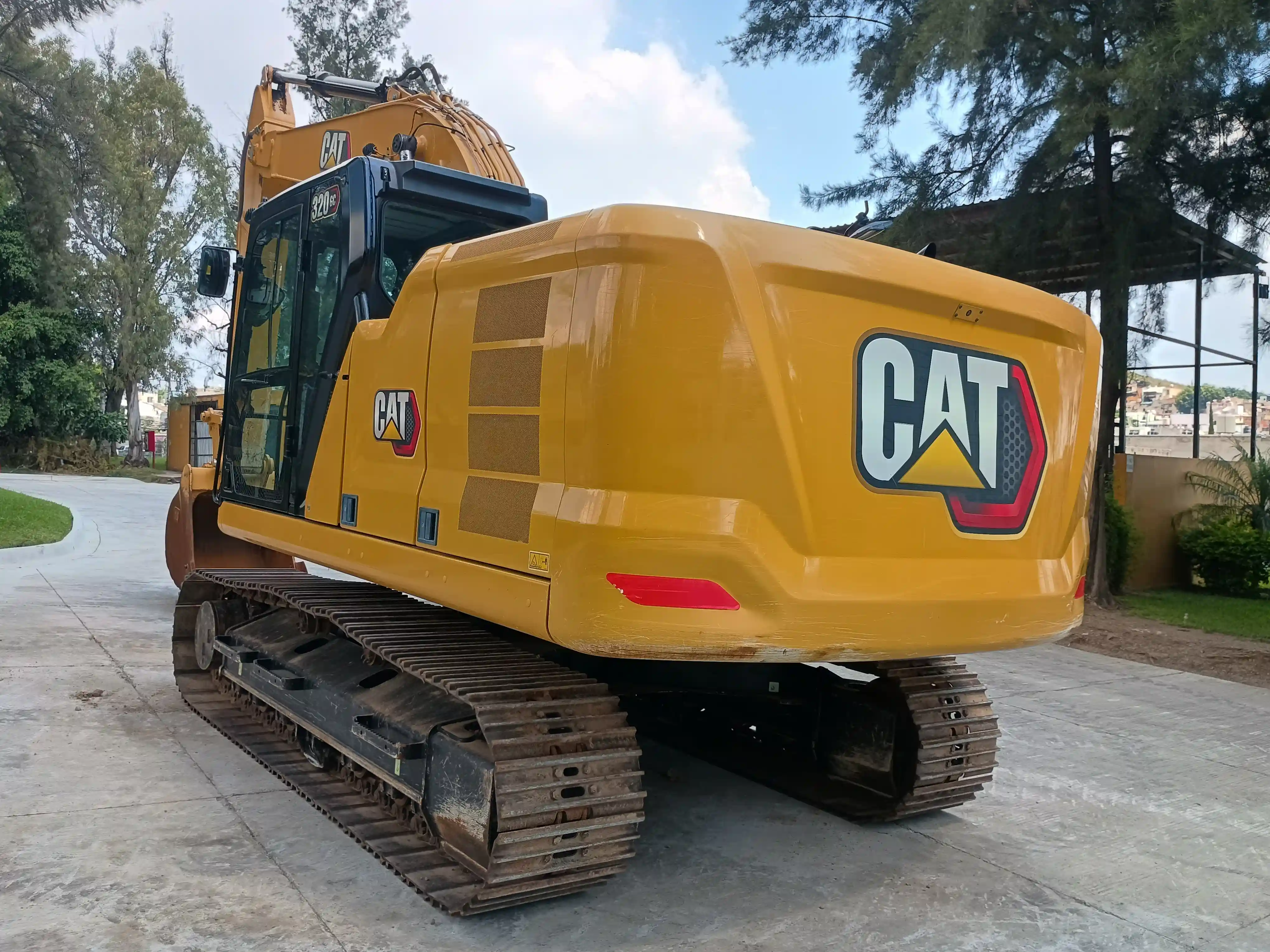 Excavadora usada cat