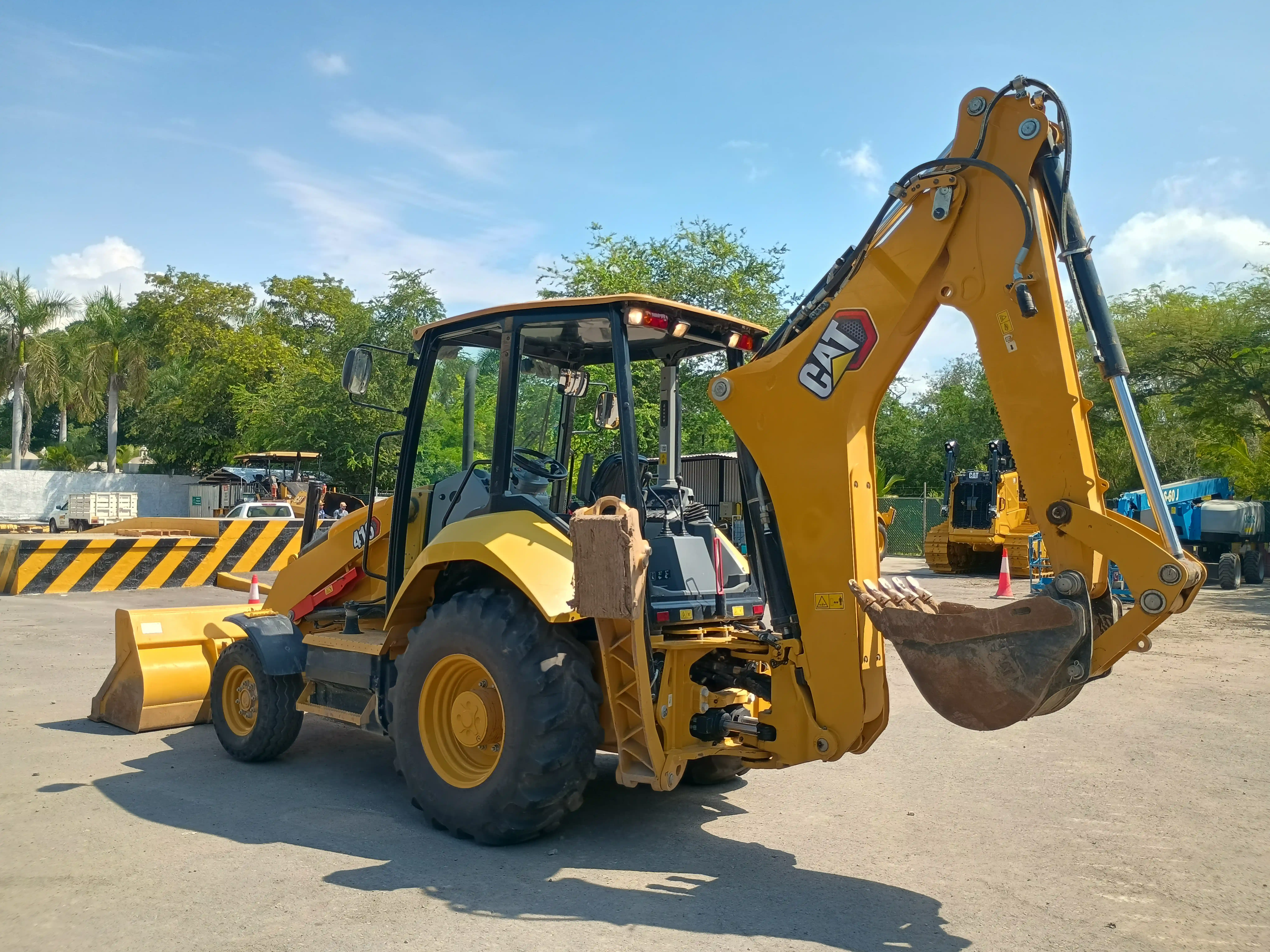 Retroexcavadora usada cat