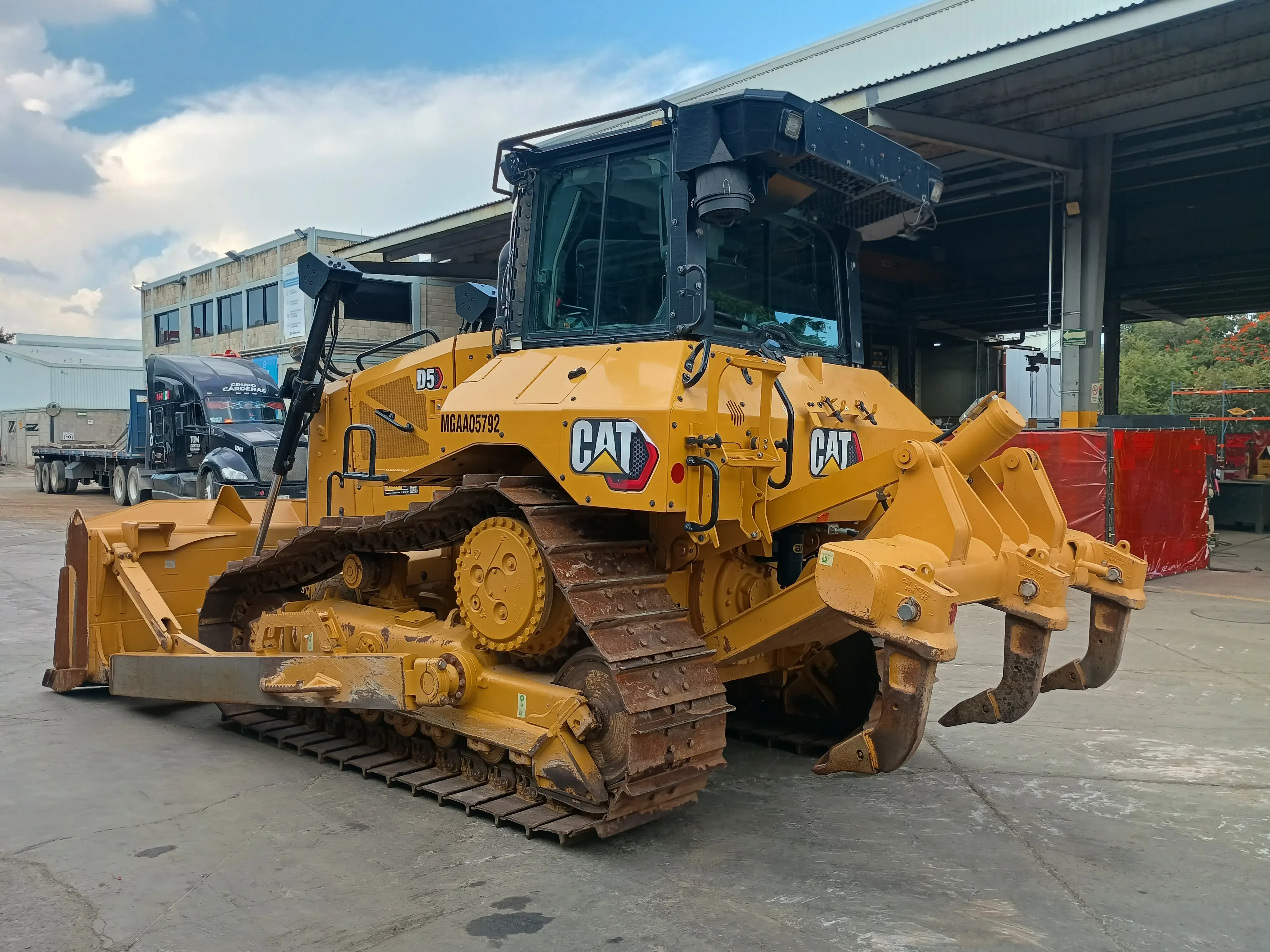 Bulldozer usado cat