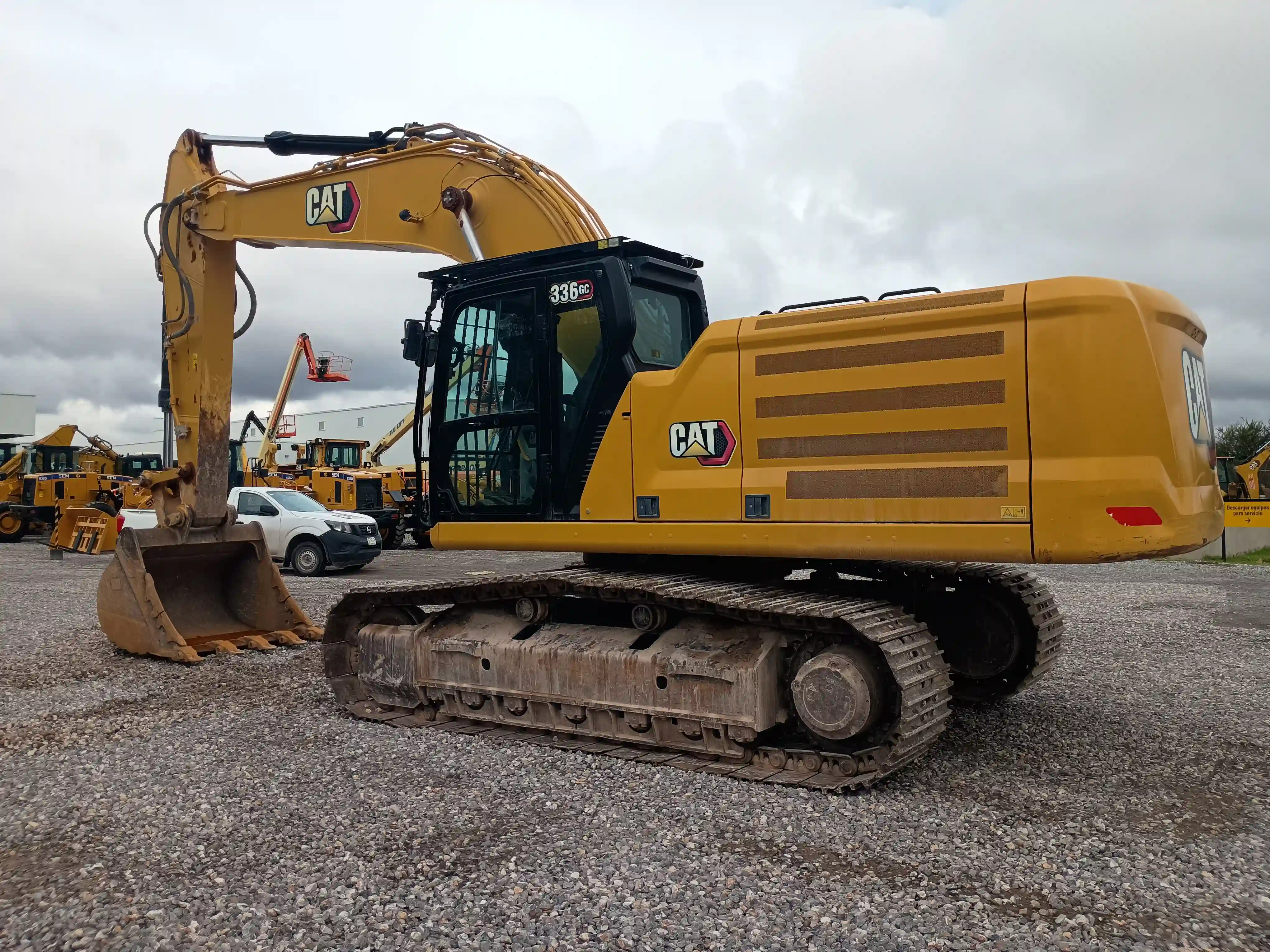 Excavadora usada cat