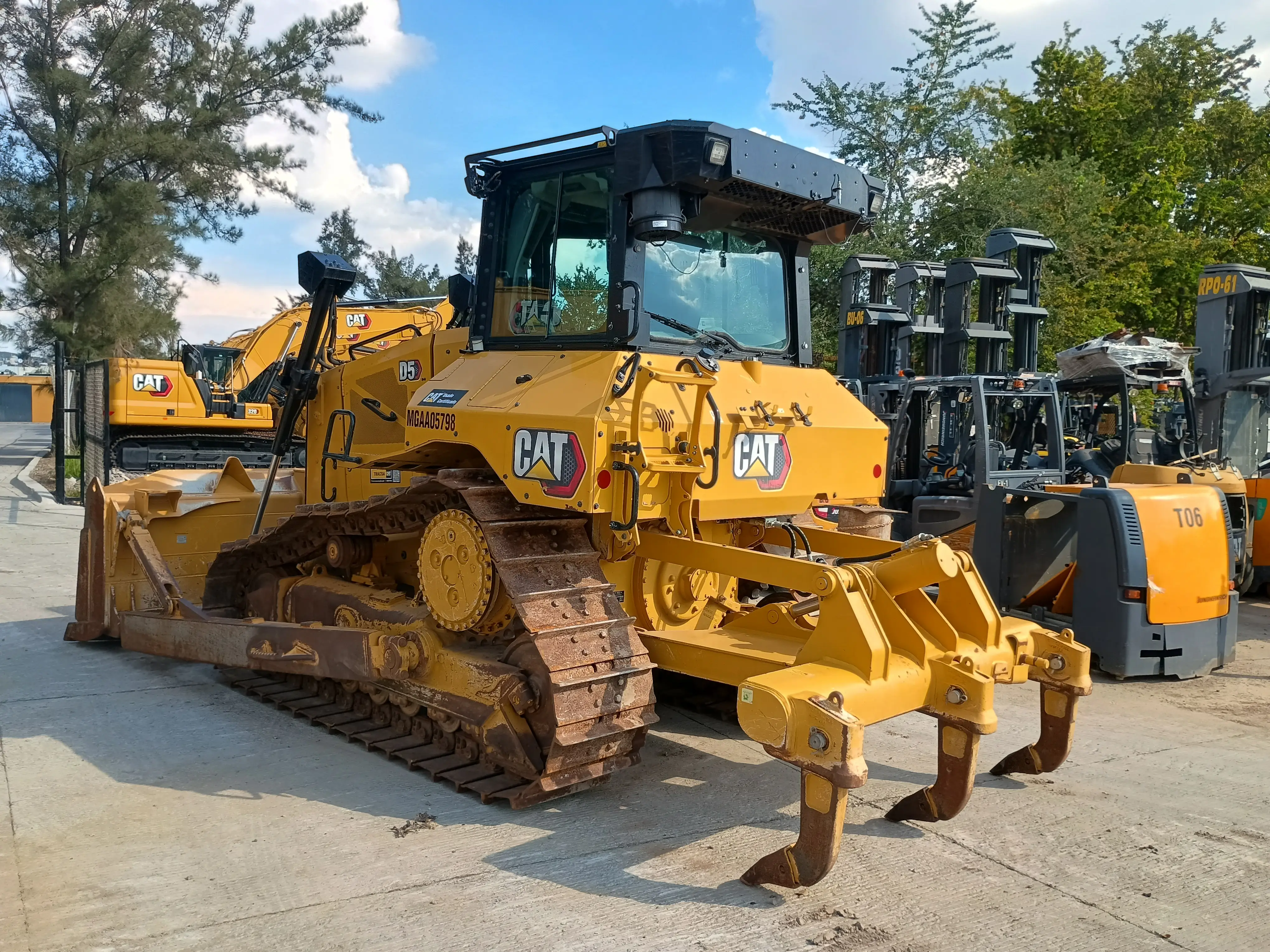 Bulldozer usado cat