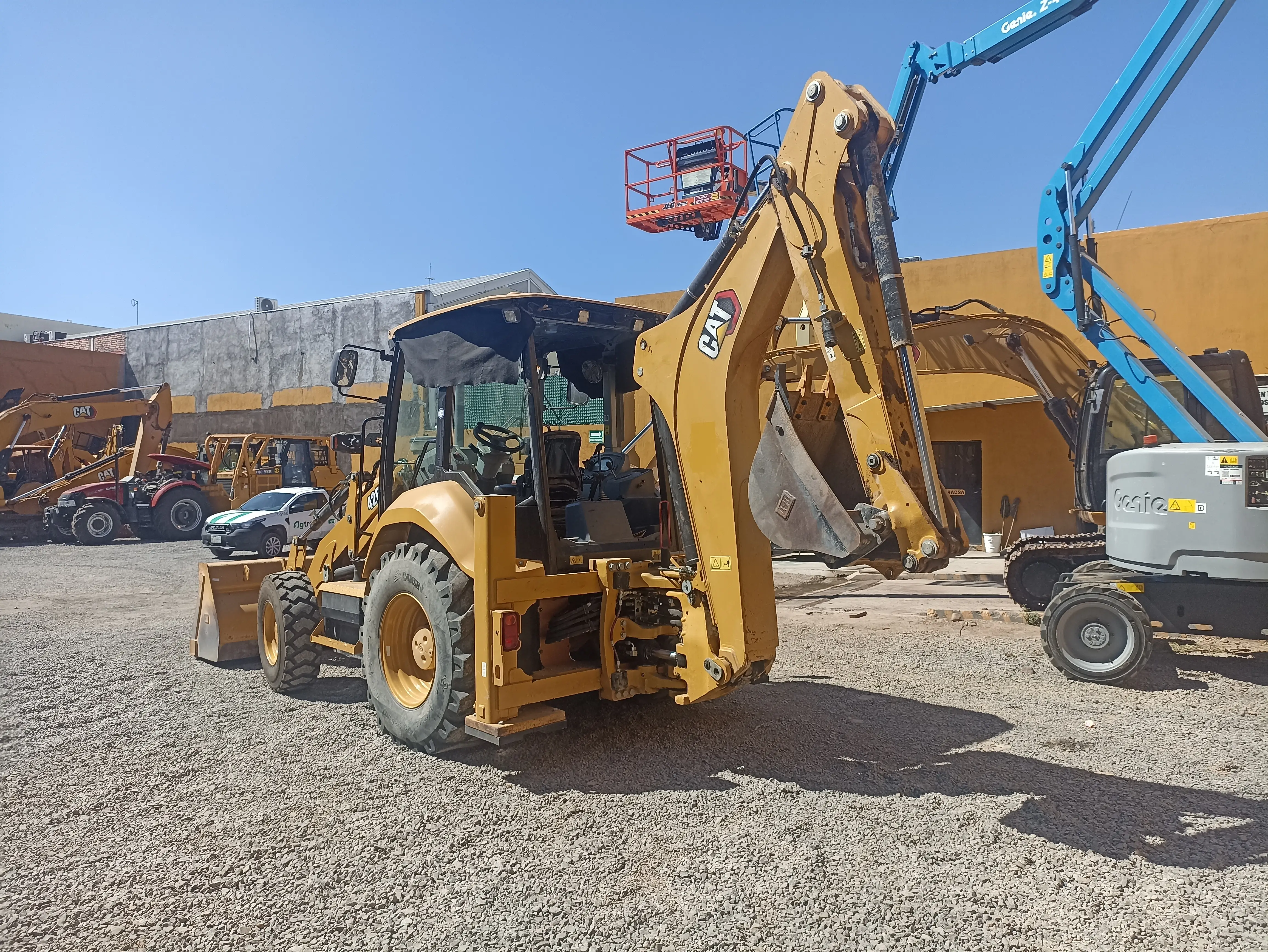 Retroexcavadora usada cat