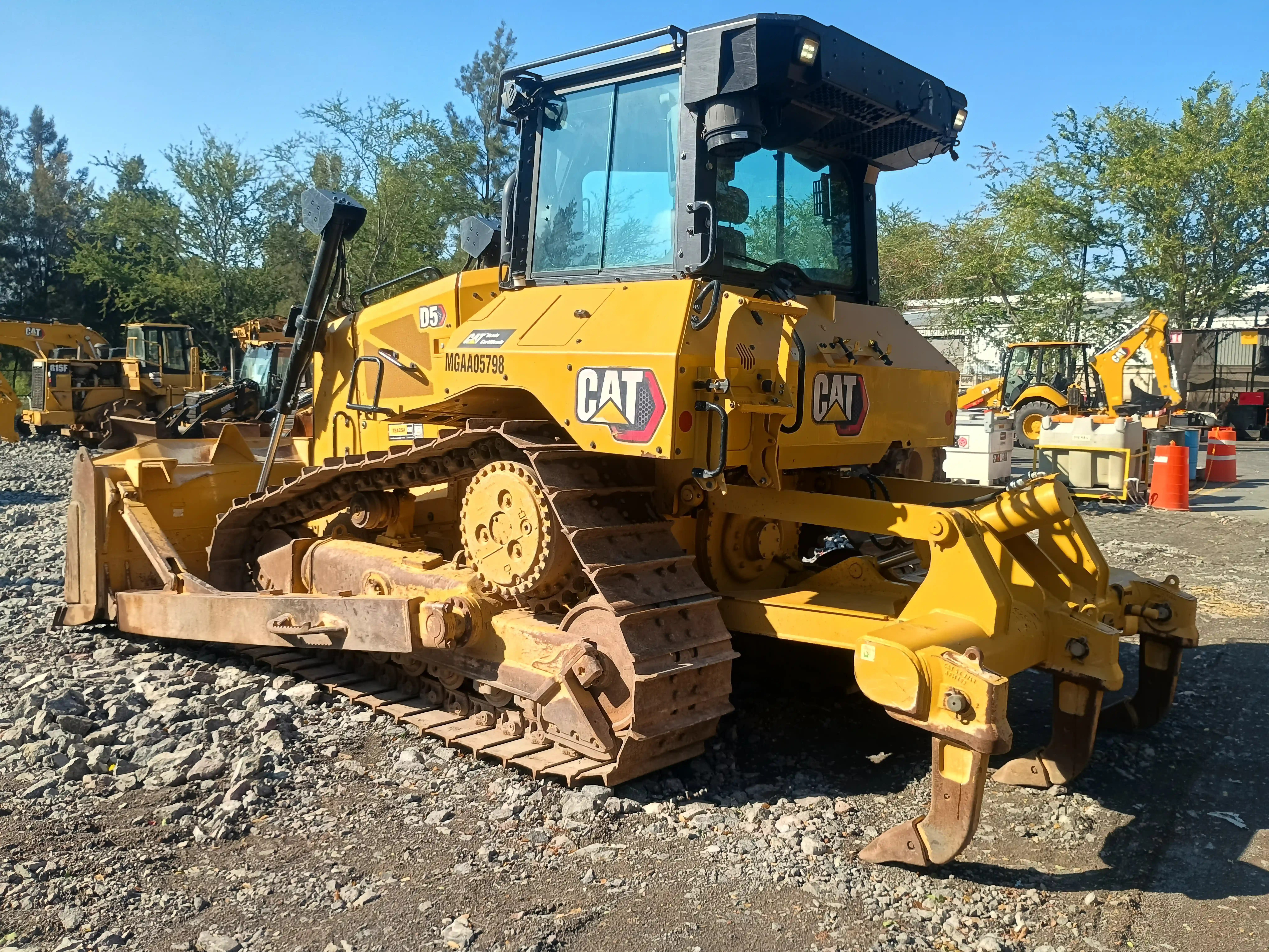 Bulldozer usado cat